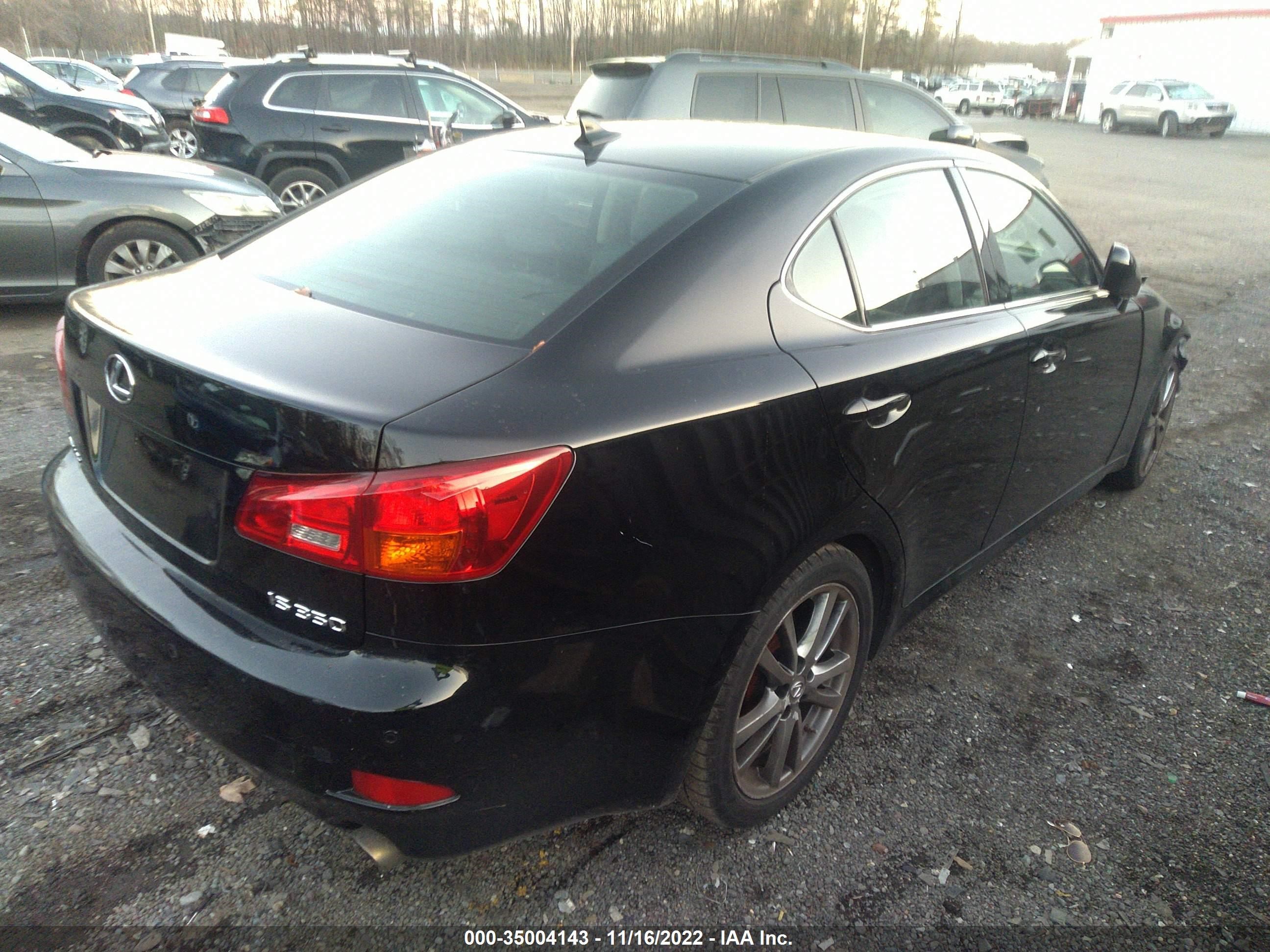 Photo 3 VIN: JTHBE262882013284 - LEXUS IS 