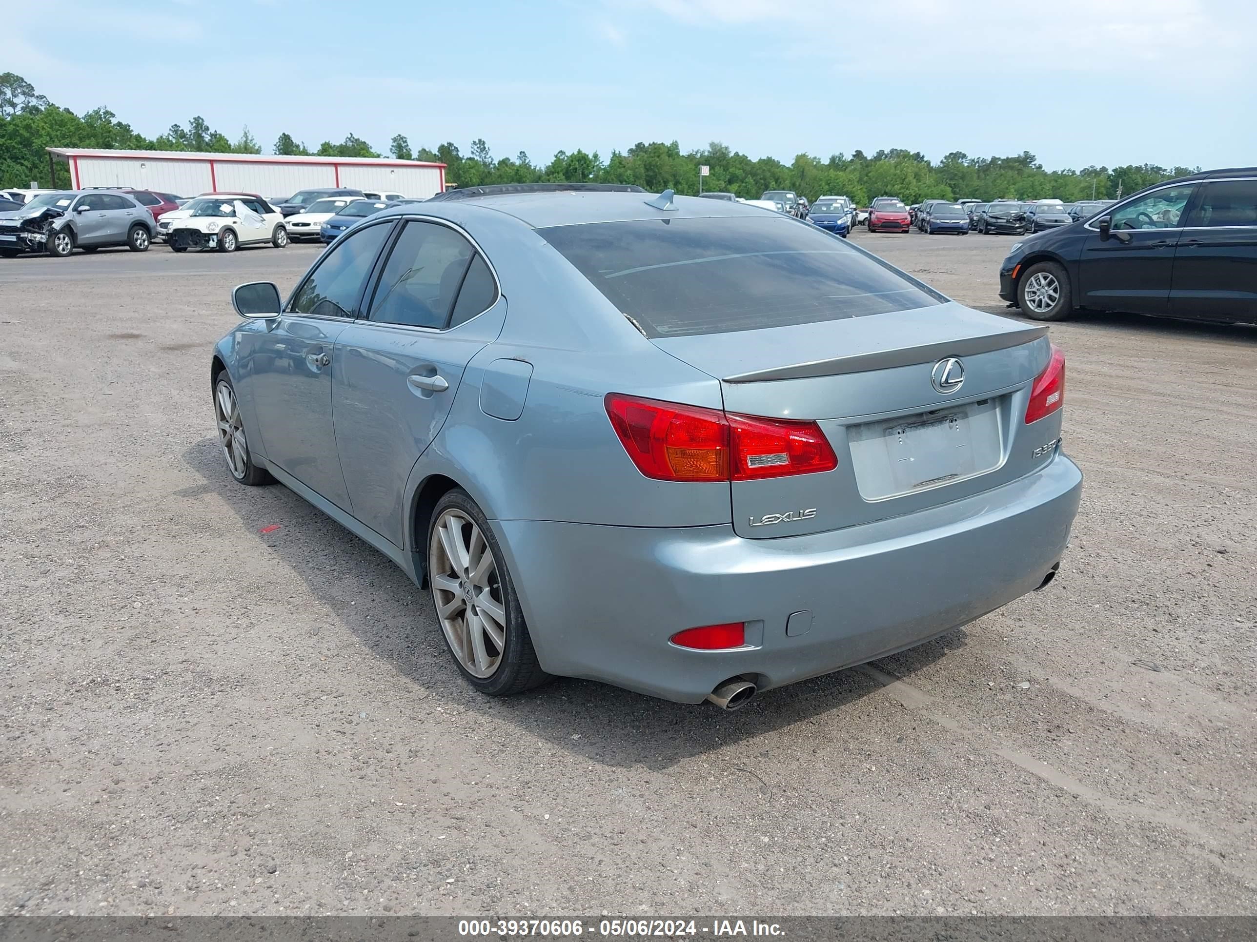 Photo 4 VIN: JTHBE262975013484 - LEXUS IS 