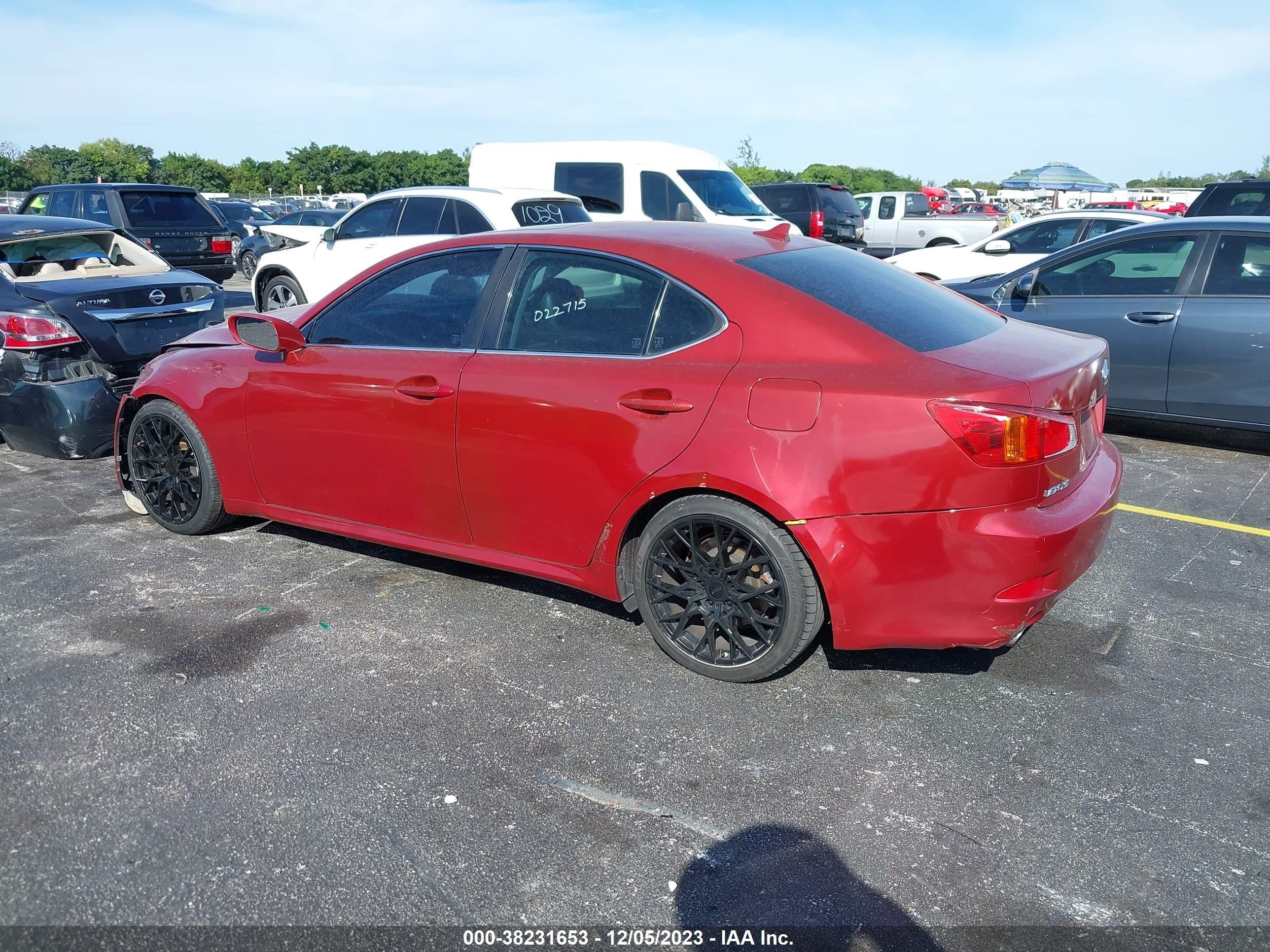 Photo 2 VIN: JTHBE262X95022715 - LEXUS IS 