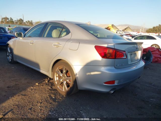 Photo 2 VIN: JTHBE5C2XA5024748 - LEXUS IS 350 