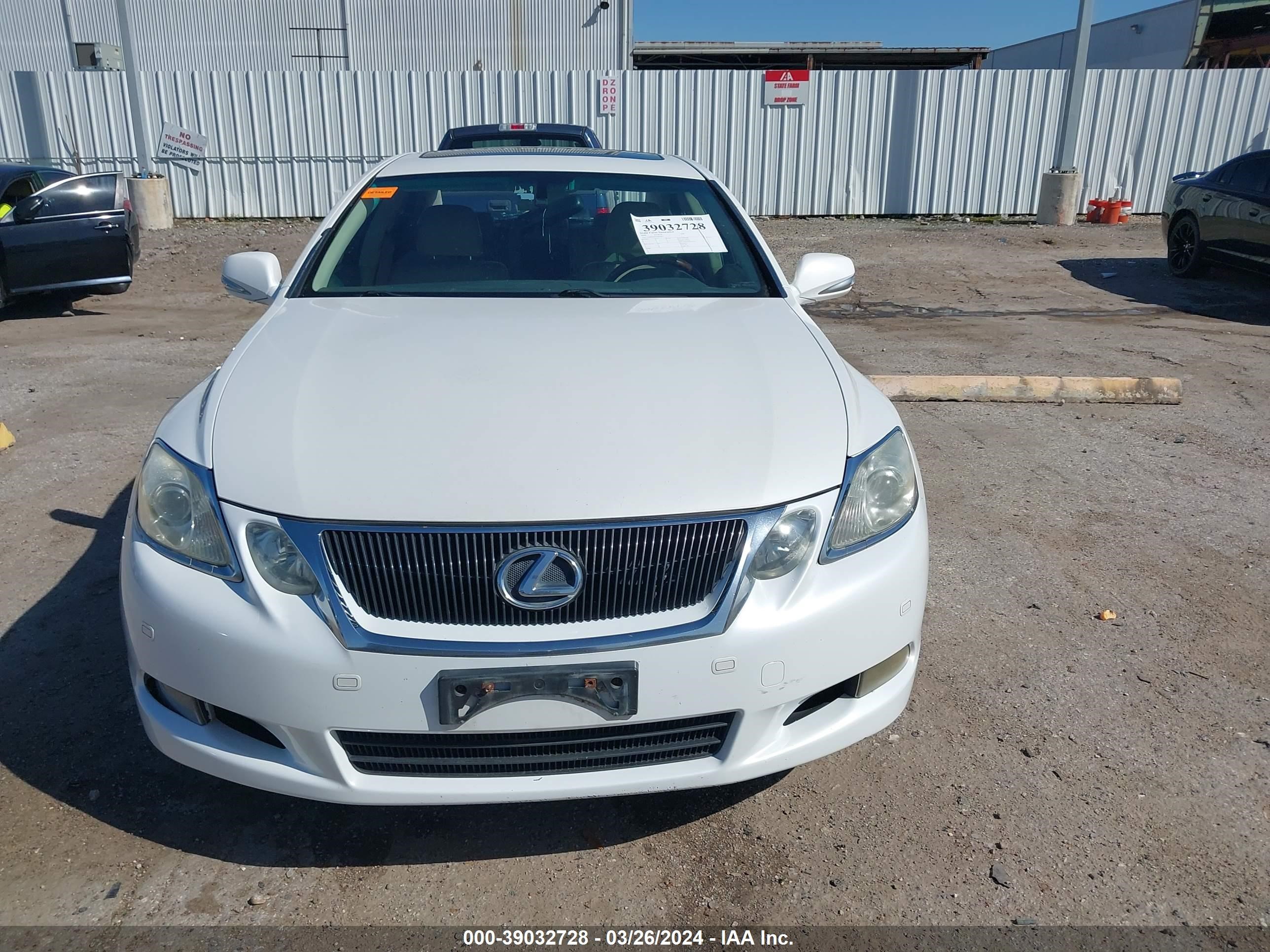 Photo 11 VIN: JTHBE96S090043837 - LEXUS GS 