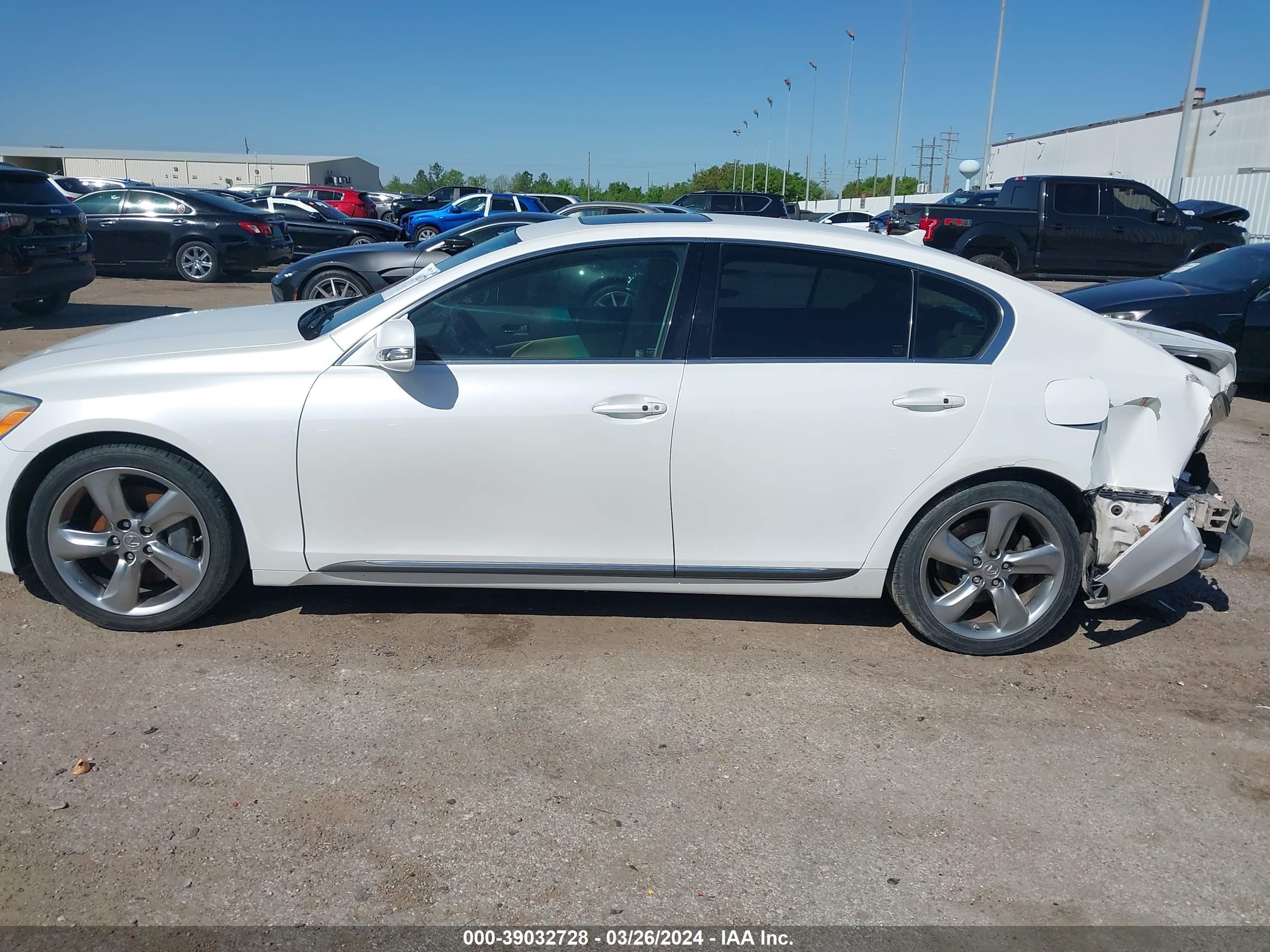 Photo 13 VIN: JTHBE96S090043837 - LEXUS GS 