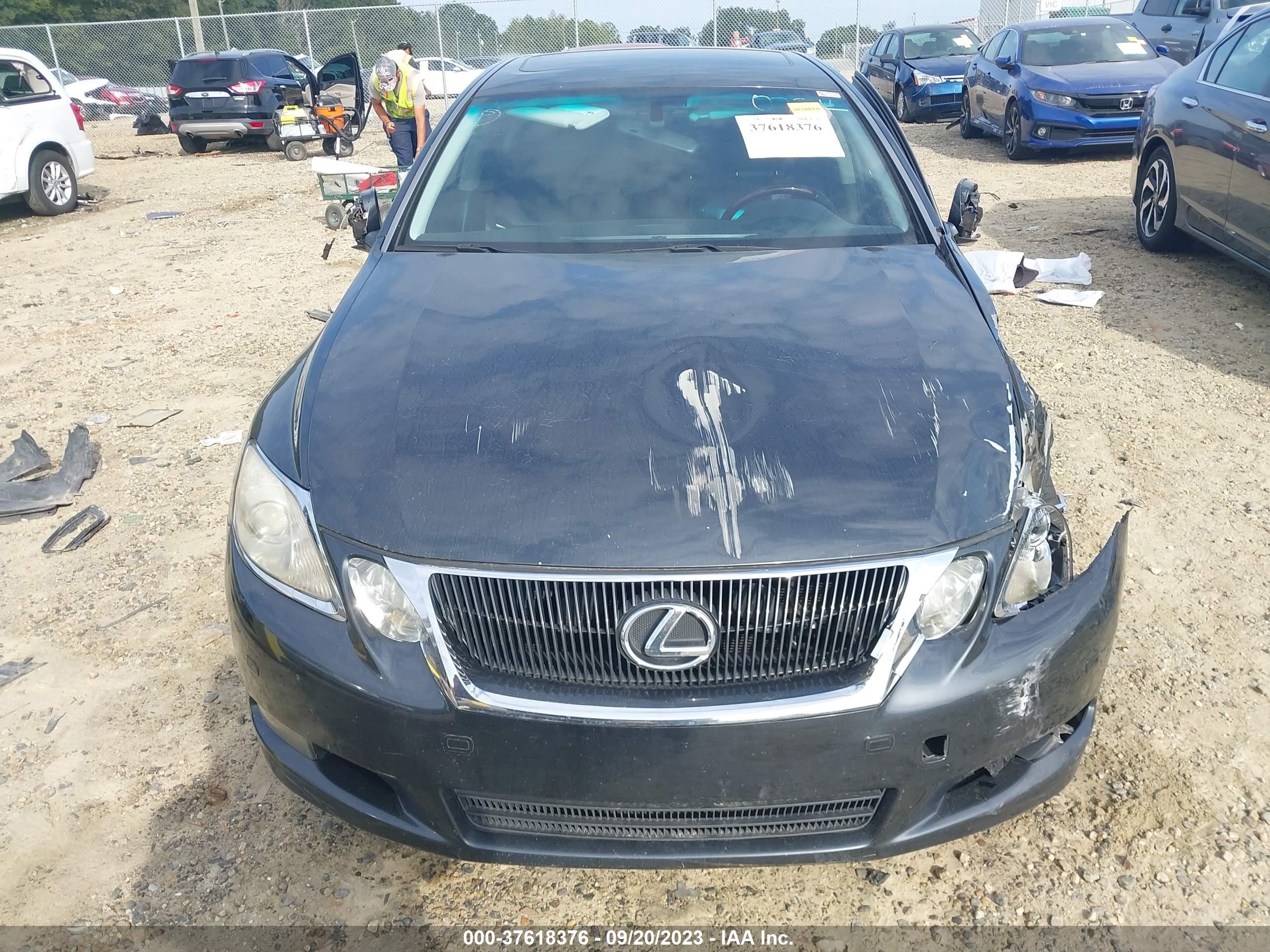 Photo 11 VIN: JTHBE96S180030724 - LEXUS GS 