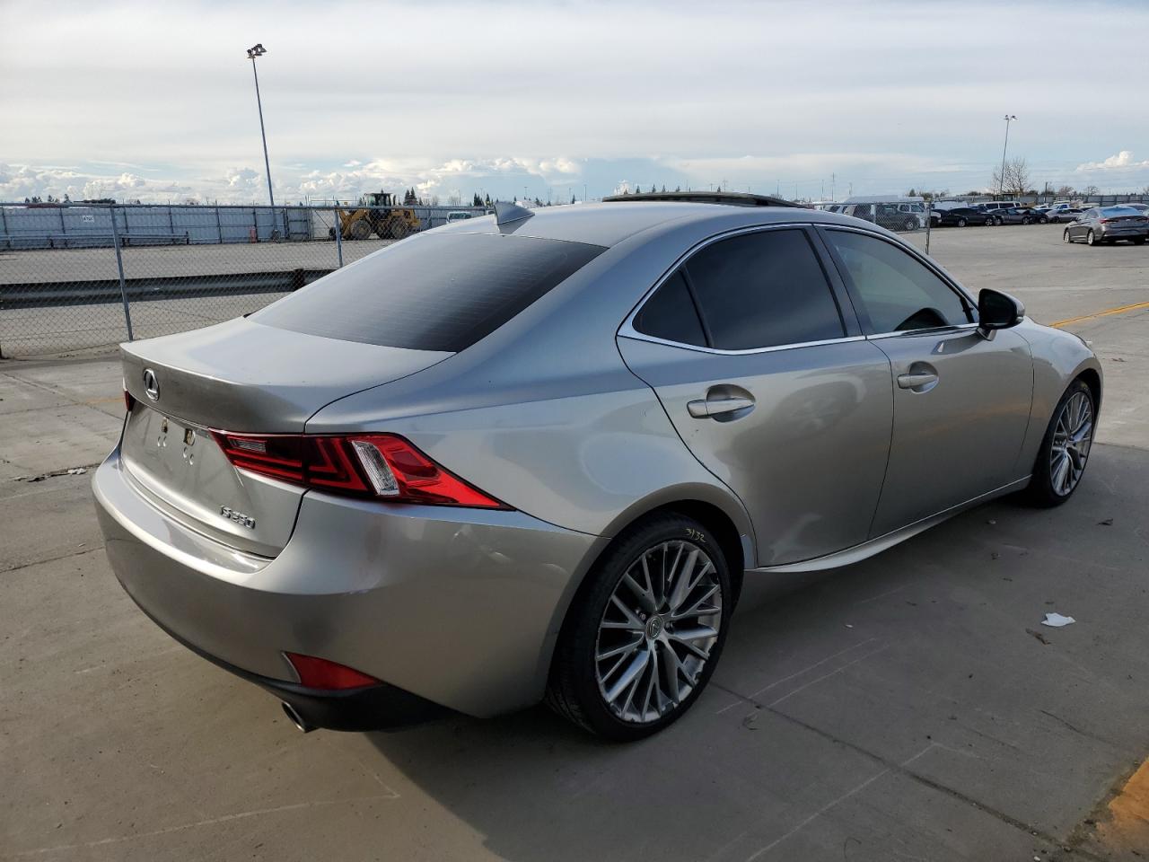 Photo 2 VIN: JTHBF1D20E5018077 - LEXUS IS 