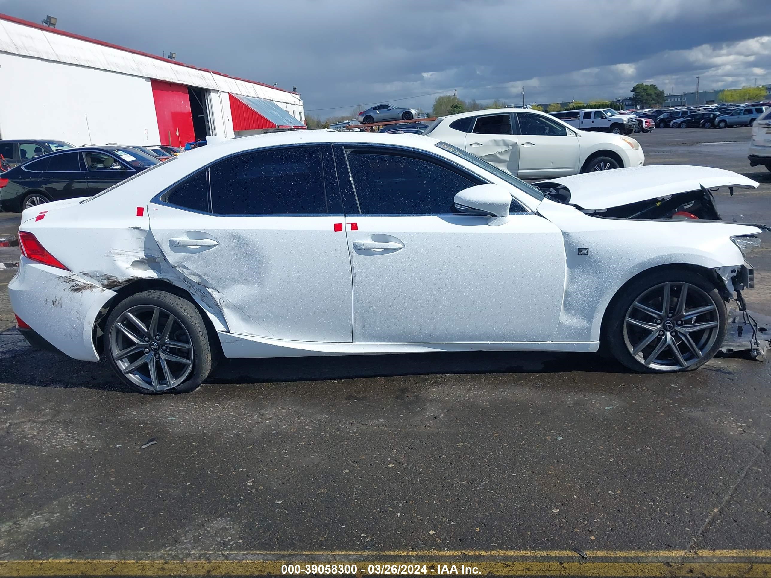 Photo 11 VIN: JTHBF1D22E5028609 - LEXUS IS 