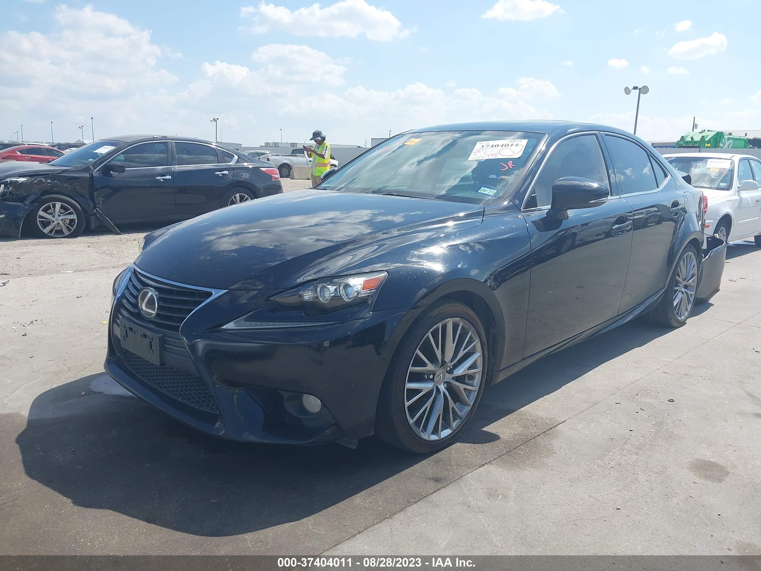 Photo 1 VIN: JTHBF1D22E5028738 - LEXUS IS 