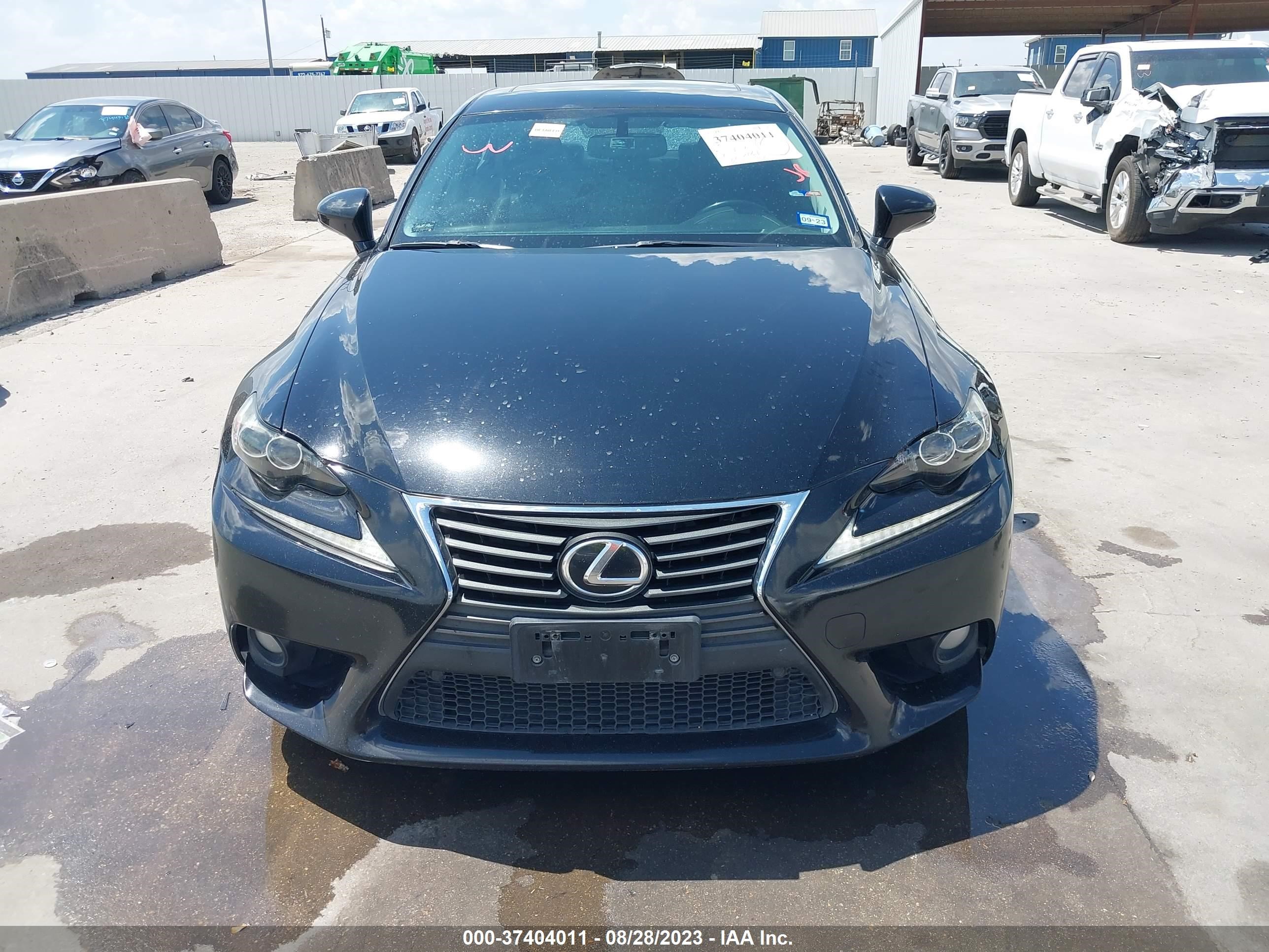 Photo 12 VIN: JTHBF1D22E5028738 - LEXUS IS 