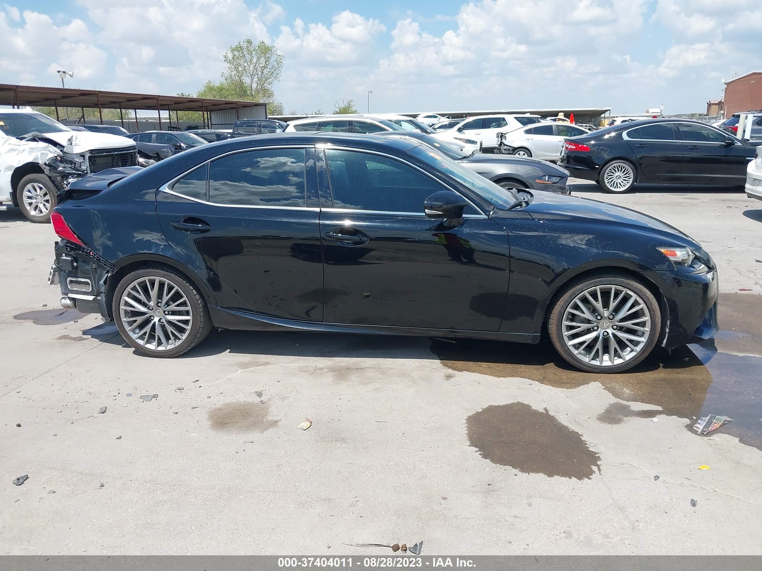 Photo 13 VIN: JTHBF1D22E5028738 - LEXUS IS 