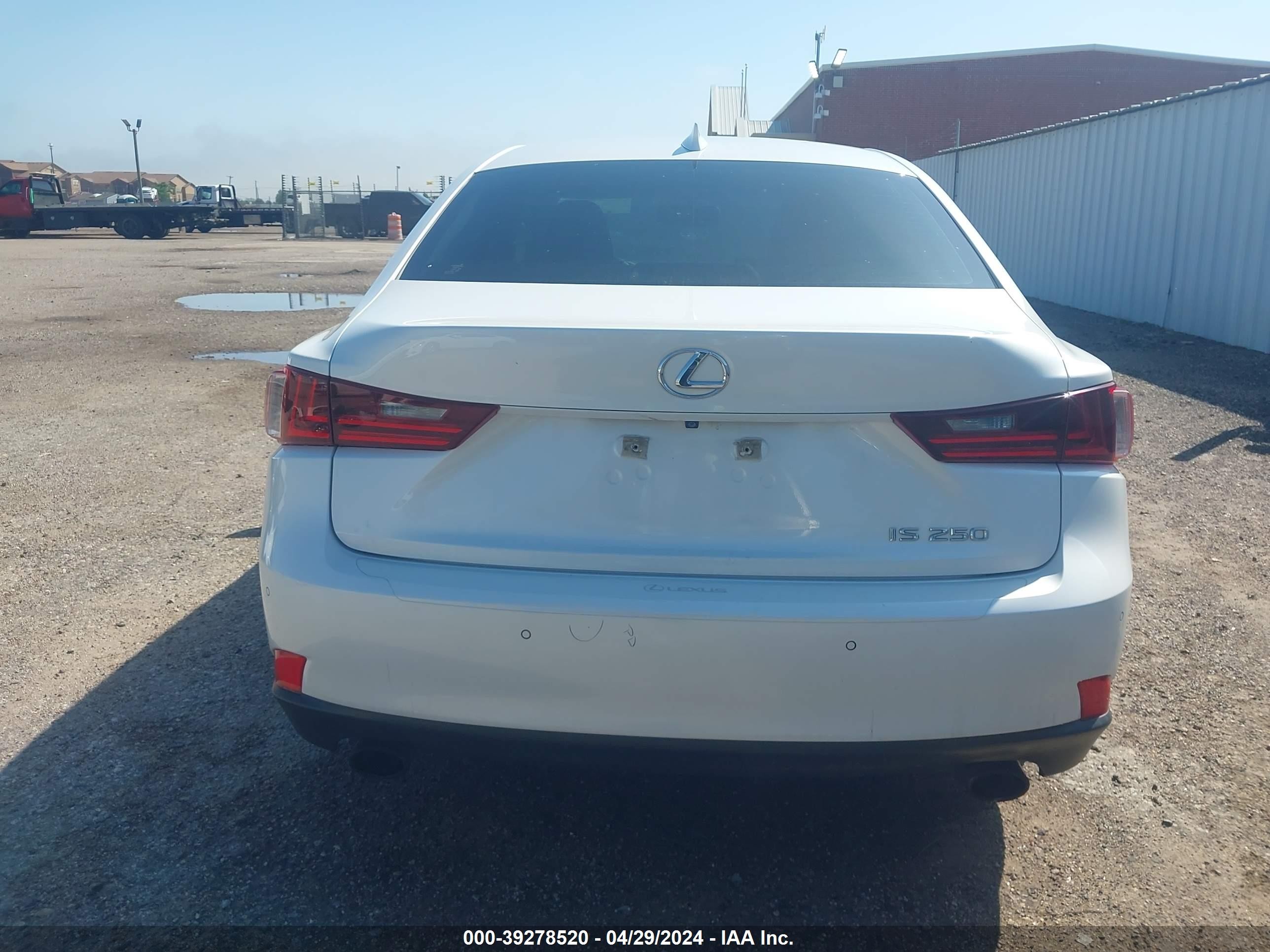 Photo 15 VIN: JTHBF1D22E5034586 - LEXUS IS 