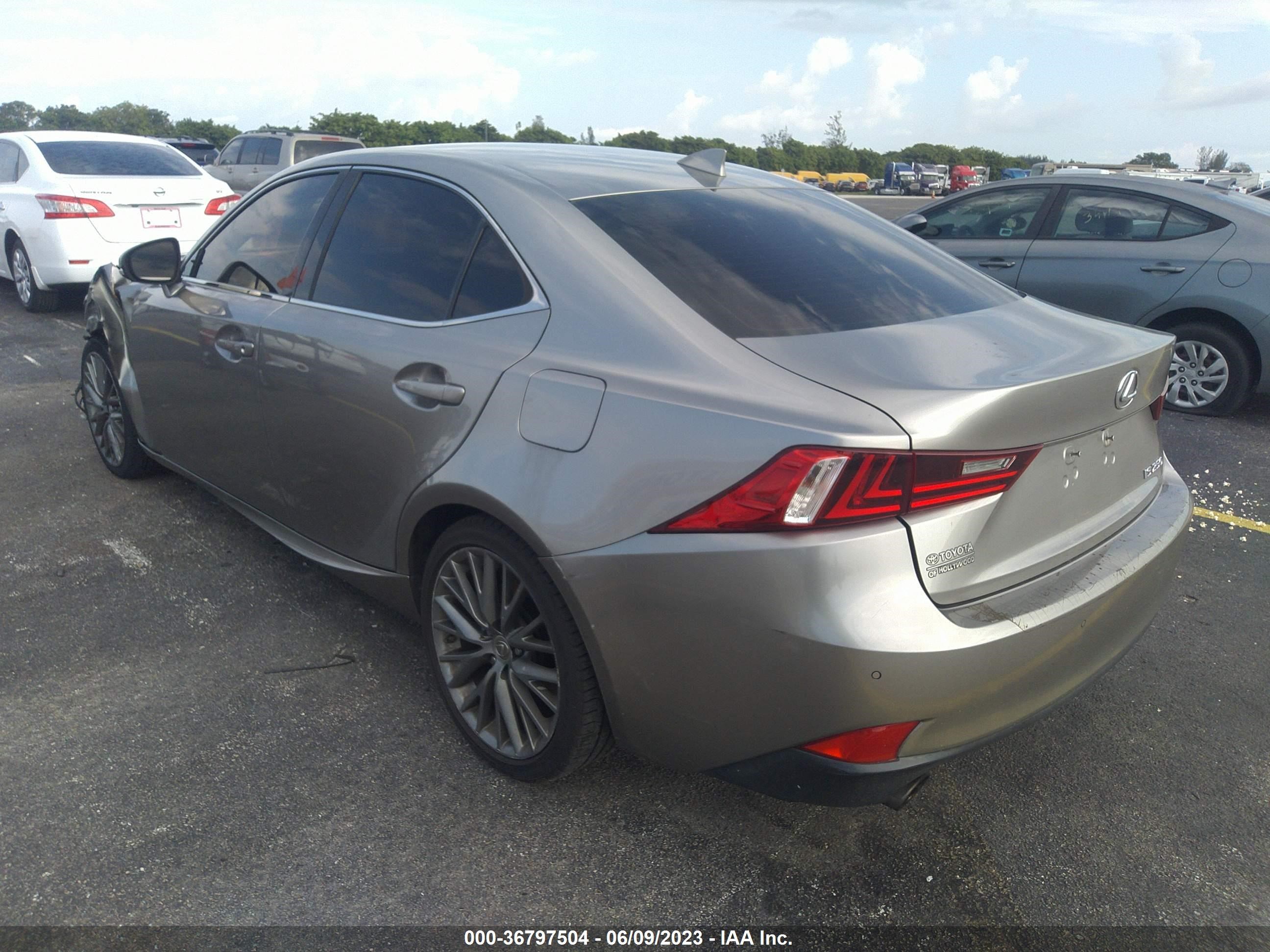 Photo 2 VIN: JTHBF1D26E5014485 - LEXUS IS 