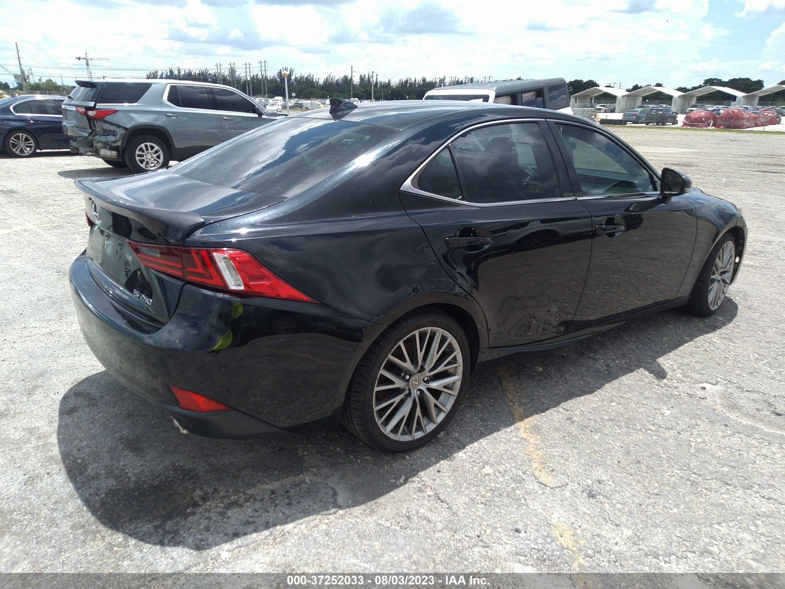 Photo 3 VIN: JTHBF1D26F5054650 - LEXUS IS 