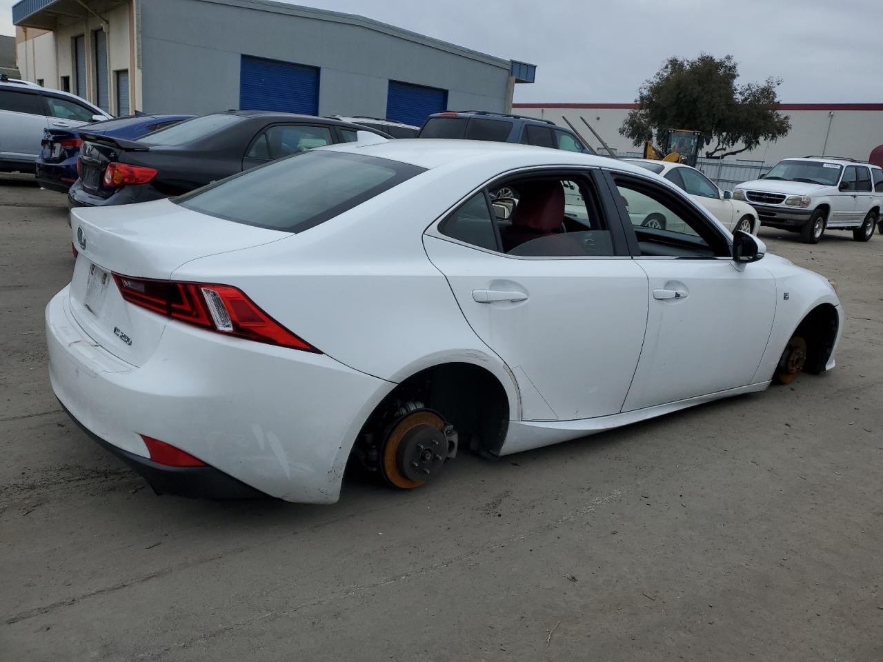 Photo 2 VIN: JTHBF1D27E5025169 - LEXUS IS 