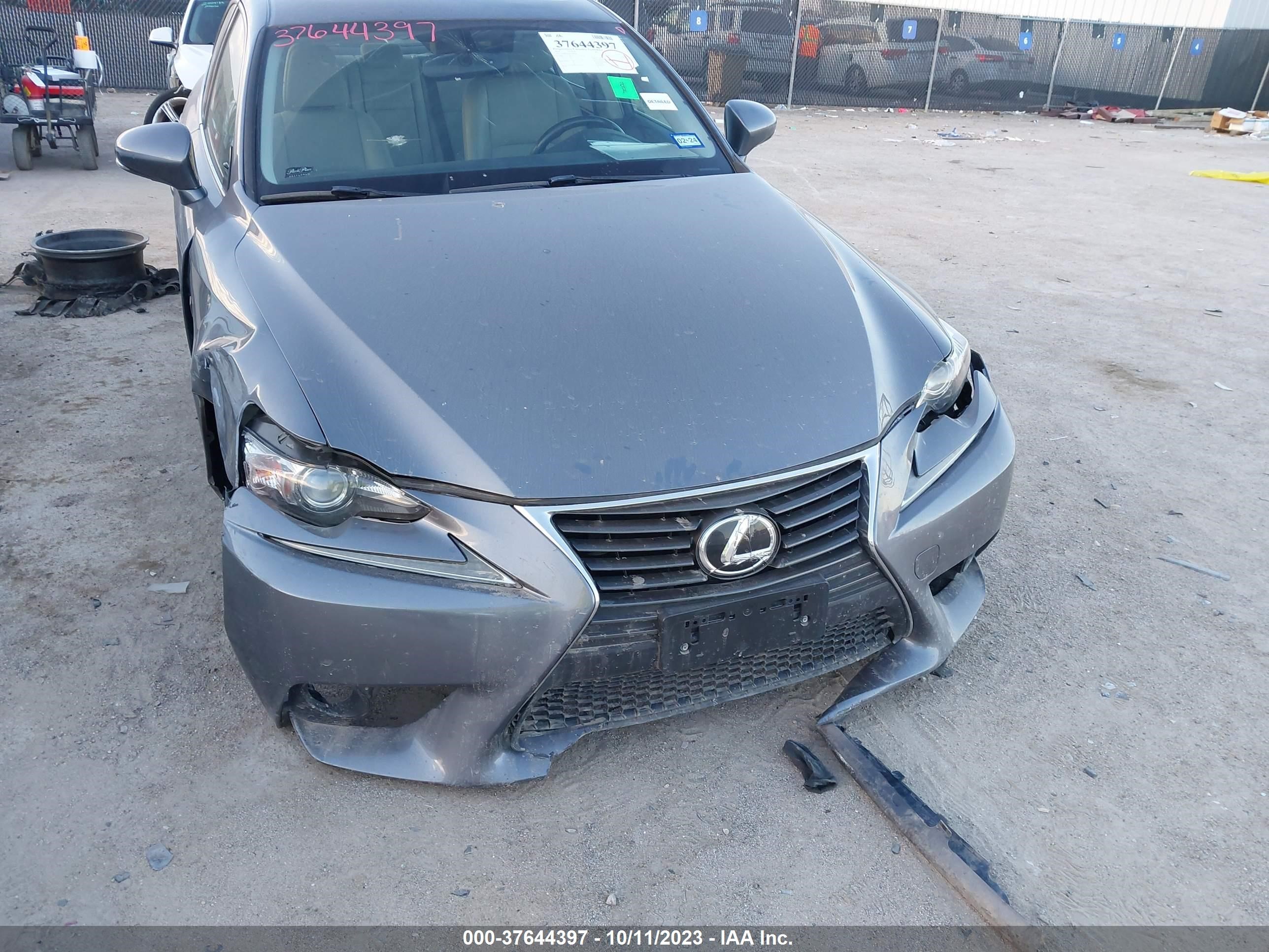 Photo 5 VIN: JTHBF1D28E5007361 - LEXUS IS 