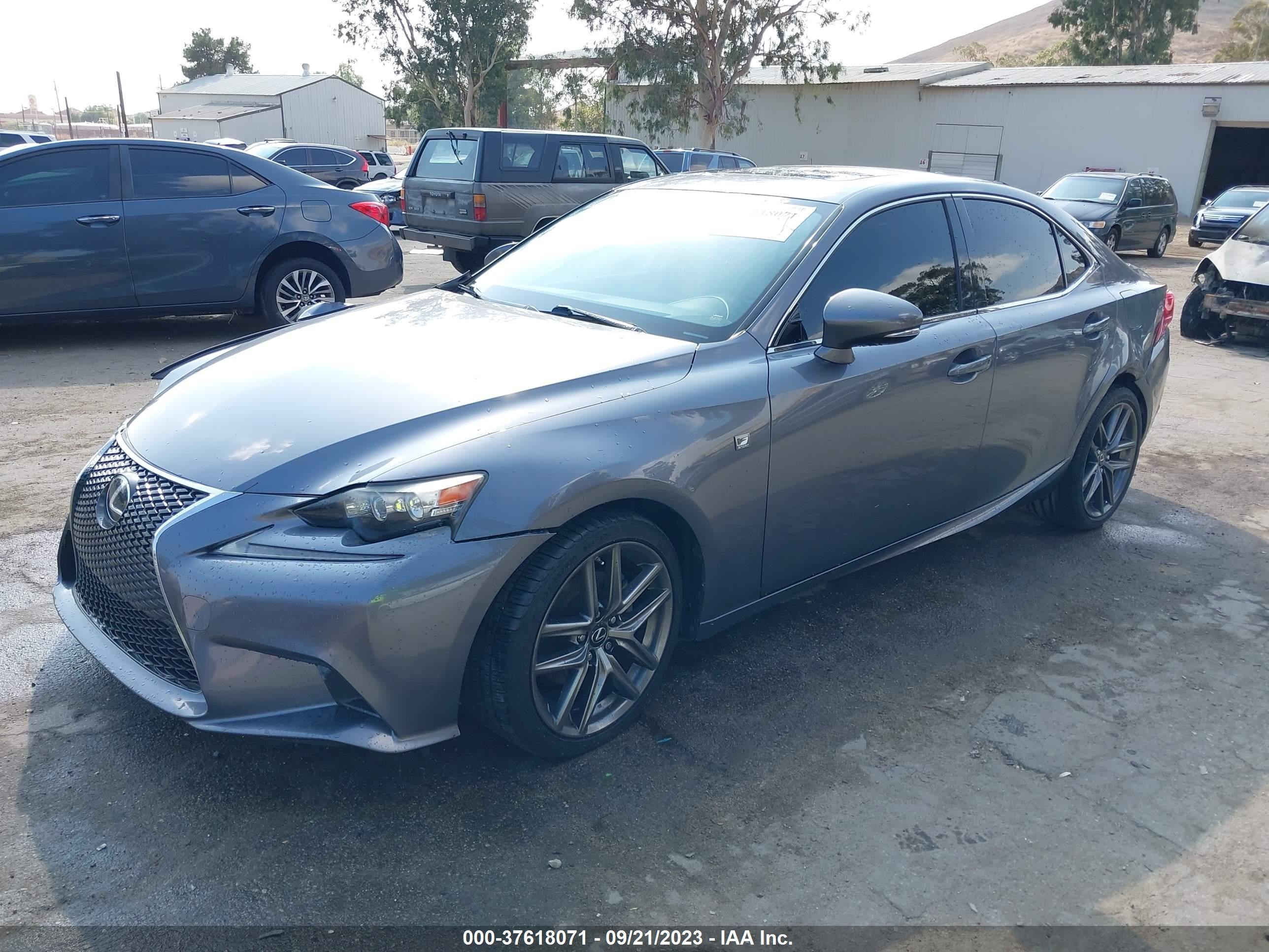 Photo 1 VIN: JTHBF1D29E5008132 - LEXUS IS 