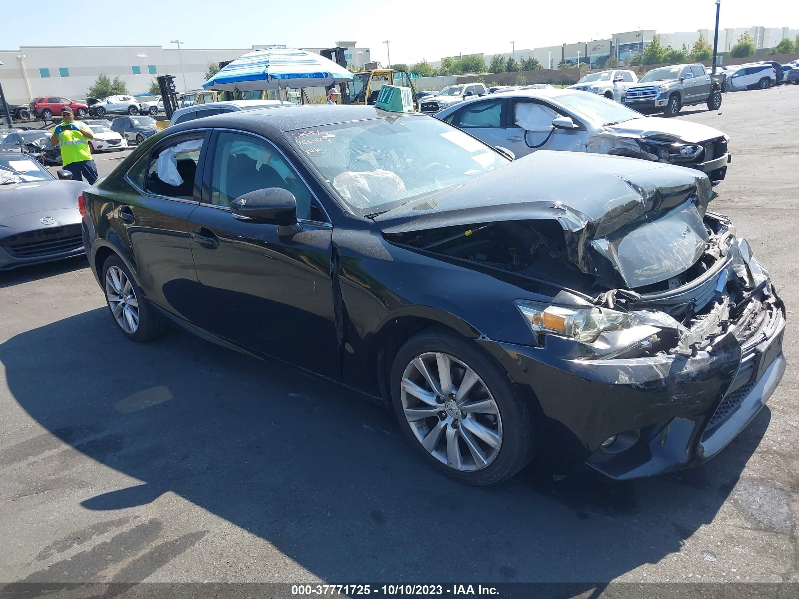 Photo 0 VIN: JTHBF1D2XF5059298 - LEXUS IS 