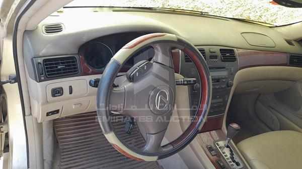 Photo 12 VIN: JTHBF30G120007529 - LEXUS ES 300 