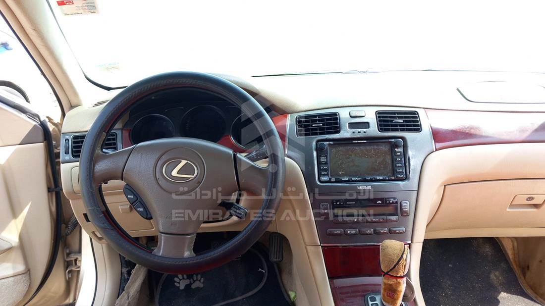 Photo 10 VIN: JTHBF30G320041603 - LEXUS ES 300 