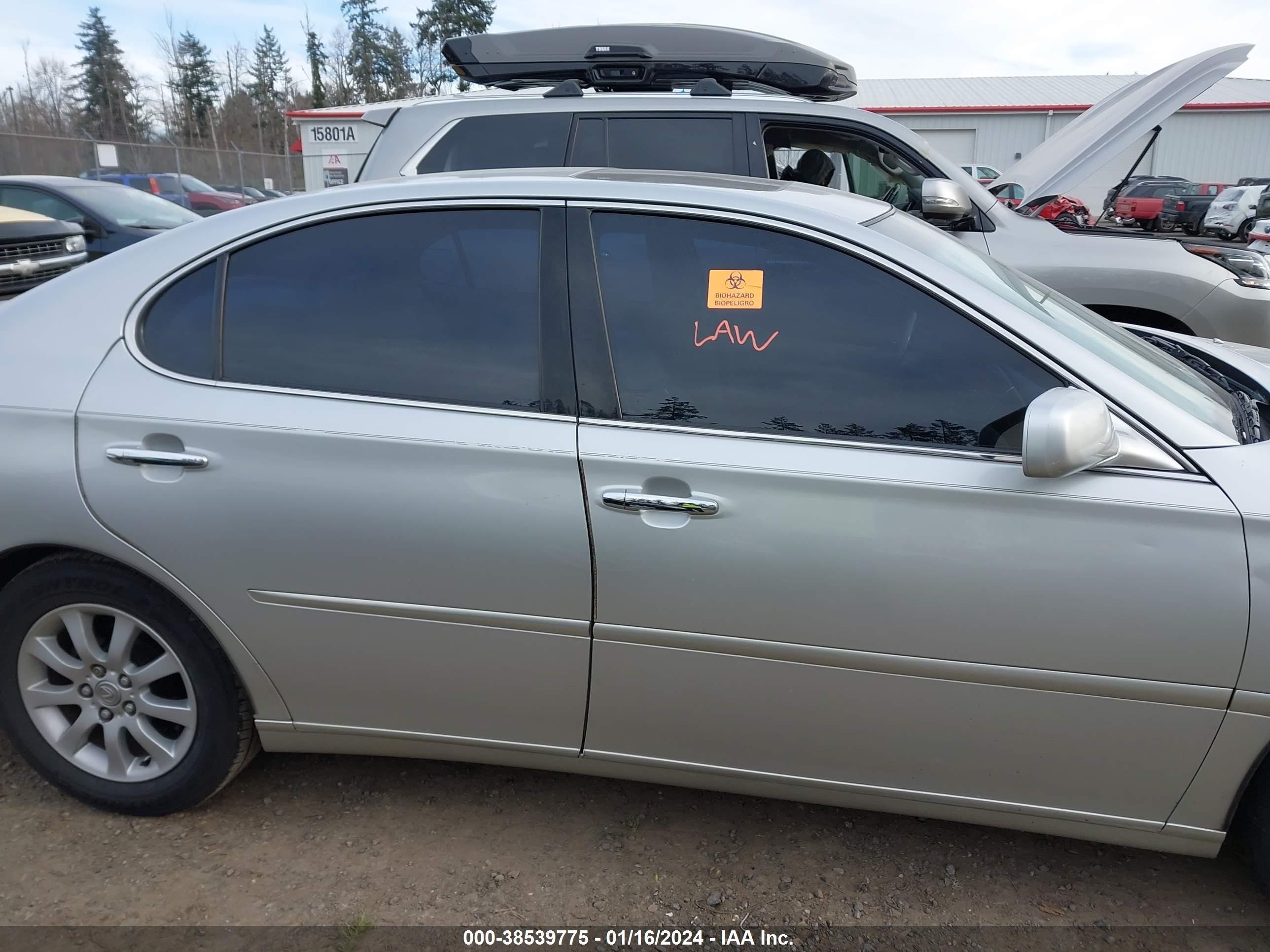 Photo 12 VIN: JTHBF30G325027056 - LEXUS ES 