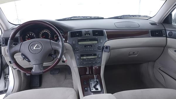 Photo 15 VIN: JTHBF30G330087725 - LEXUS ES 300 