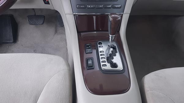 Photo 17 VIN: JTHBF30G330087725 - LEXUS ES 300 