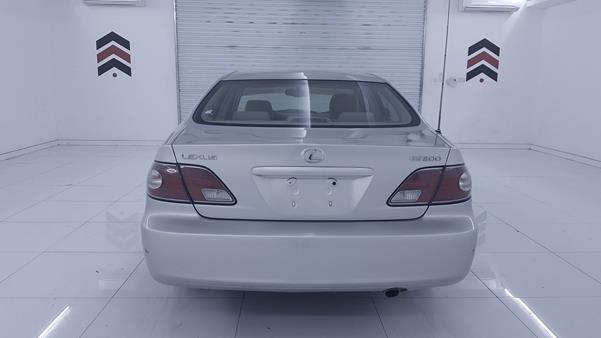 Photo 7 VIN: JTHBF30G330087725 - LEXUS ES 300 