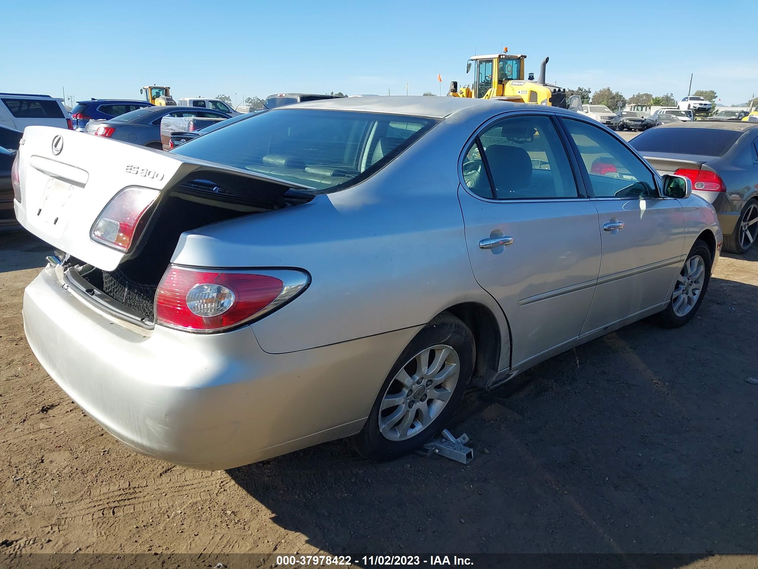 Photo 3 VIN: JTHBF30G420021599 - LEXUS ES 