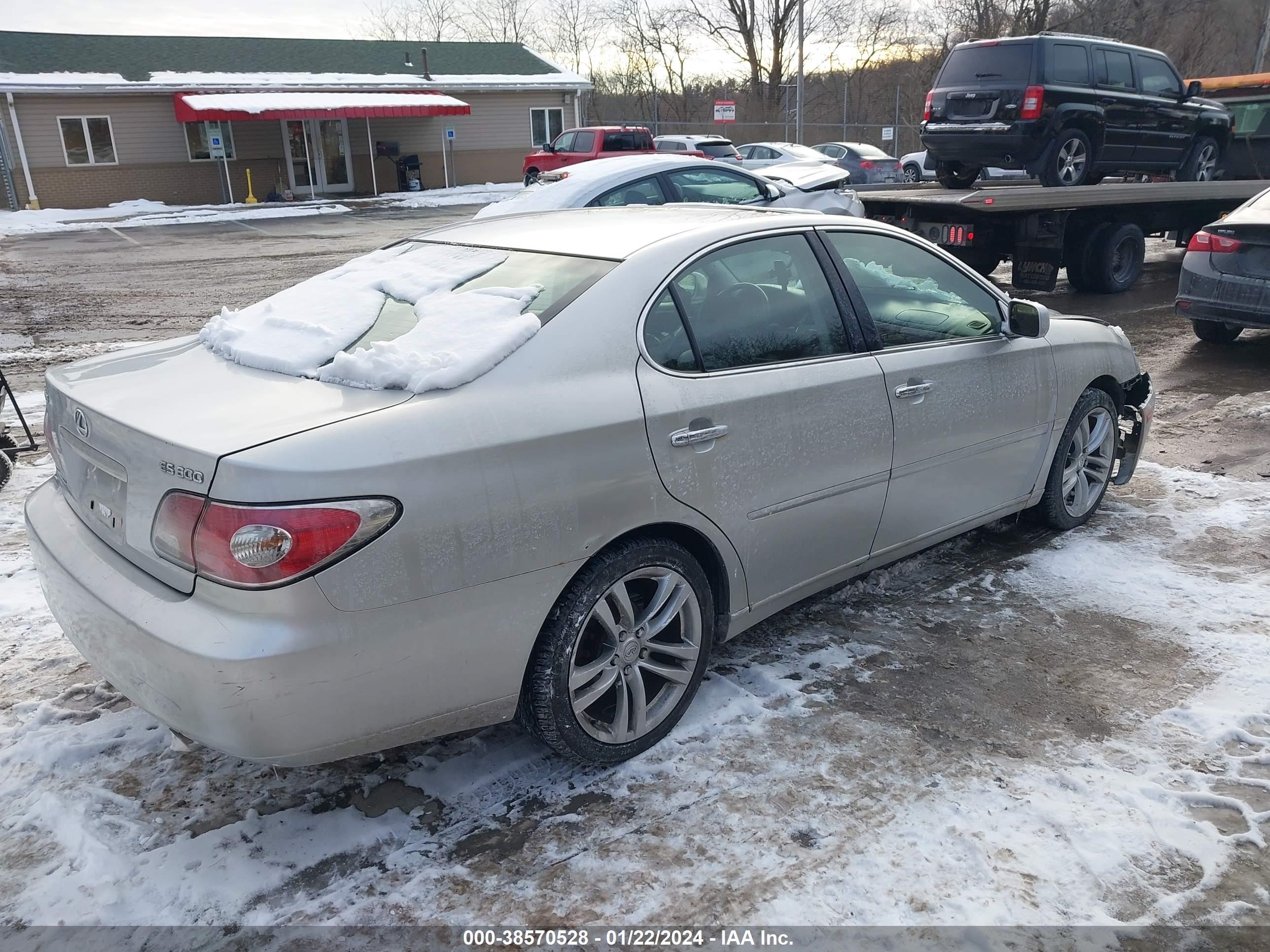 Photo 3 VIN: JTHBF30G420024941 - LEXUS ES 