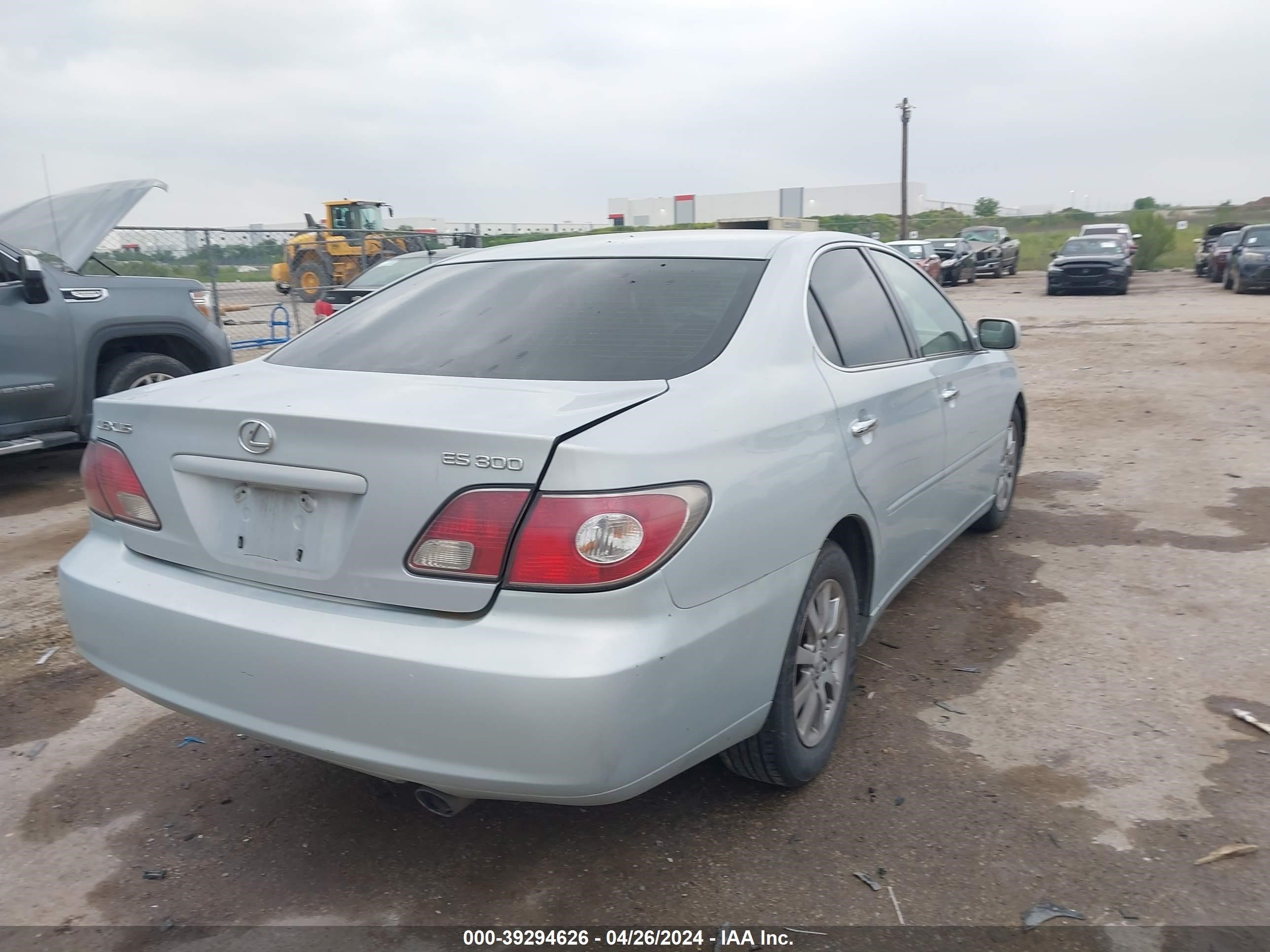 Photo 3 VIN: JTHBF30G420083861 - LEXUS ES 