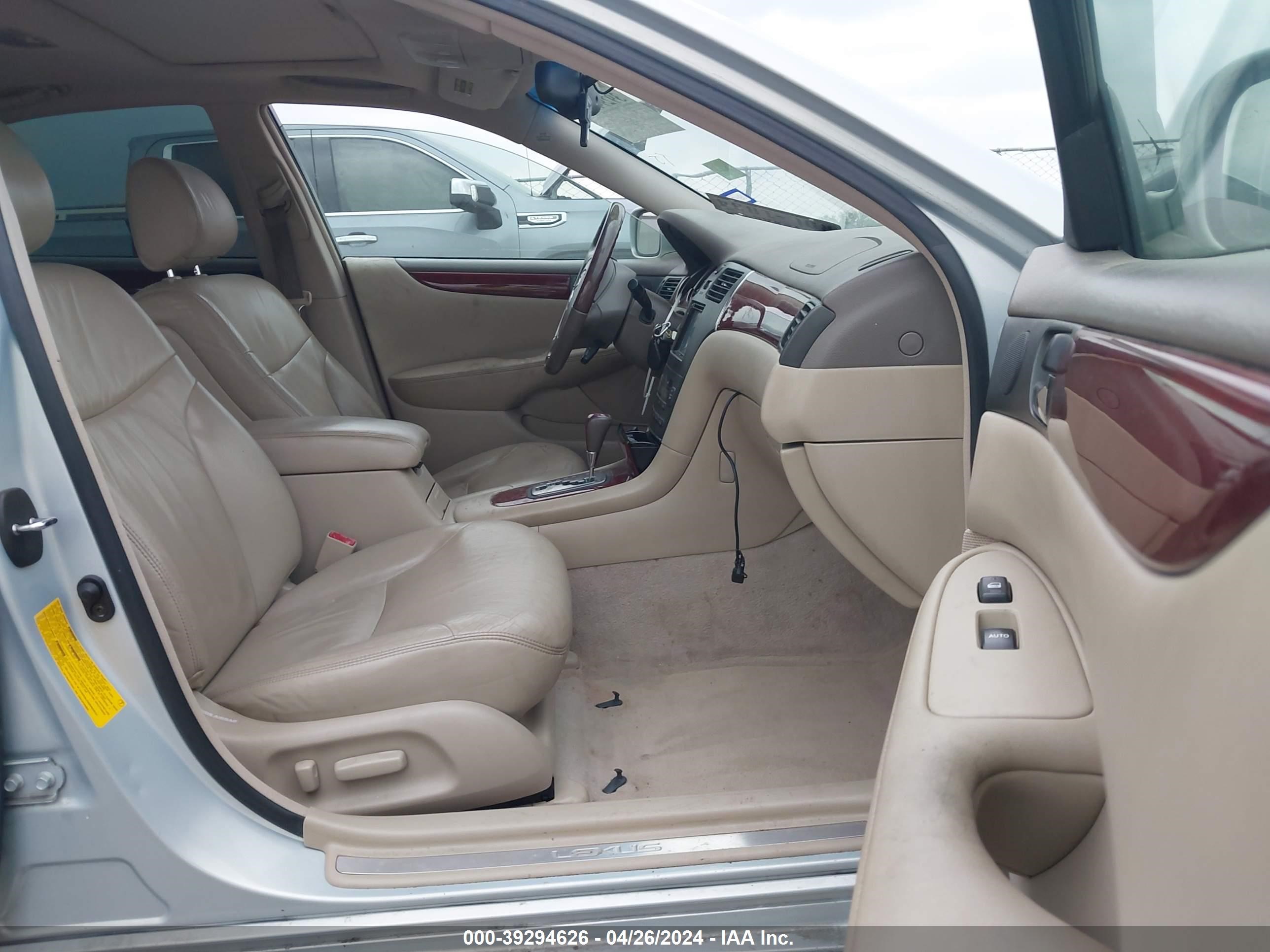 Photo 4 VIN: JTHBF30G420083861 - LEXUS ES 