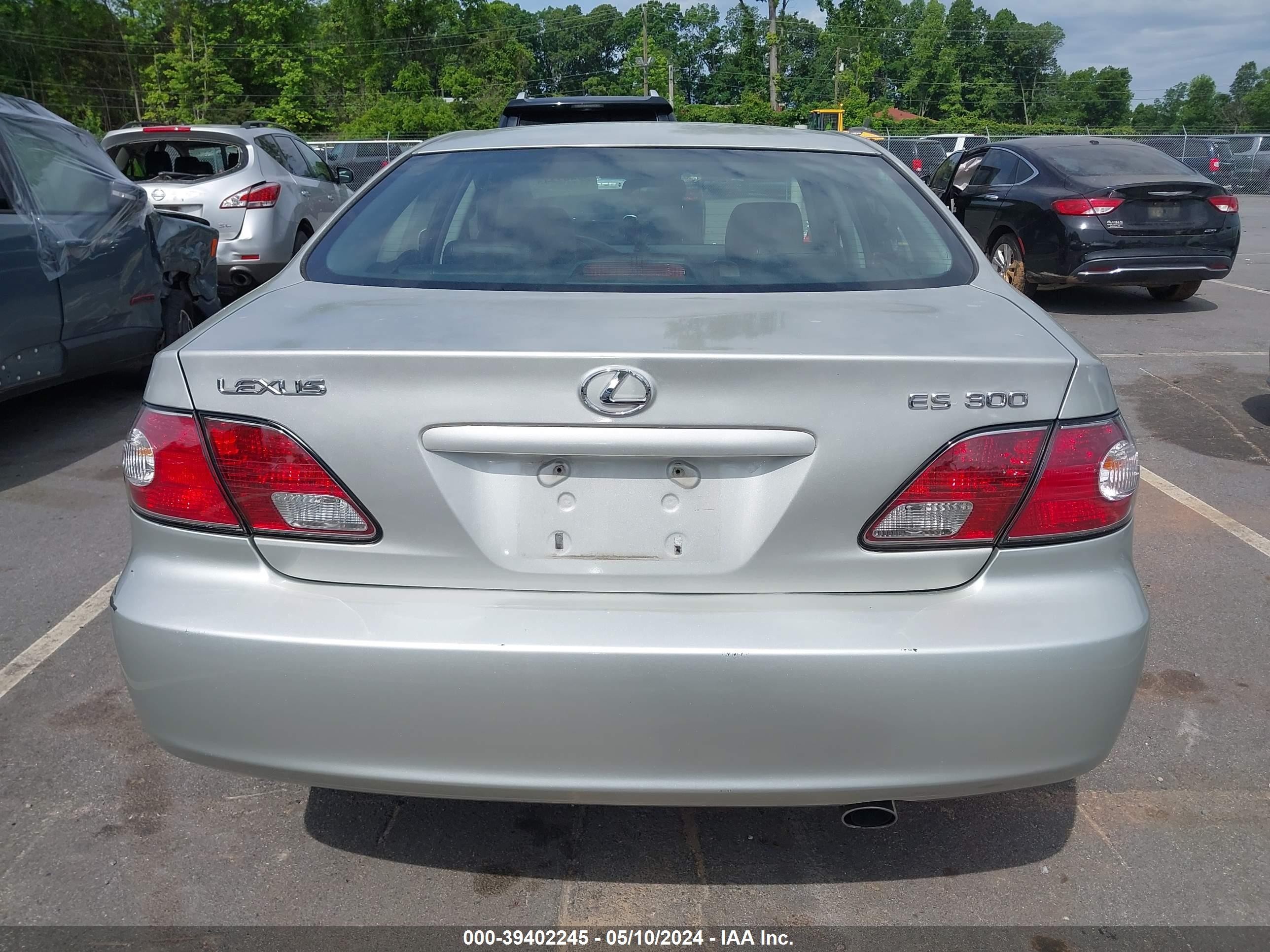 Photo 15 VIN: JTHBF30G425028054 - LEXUS ES 