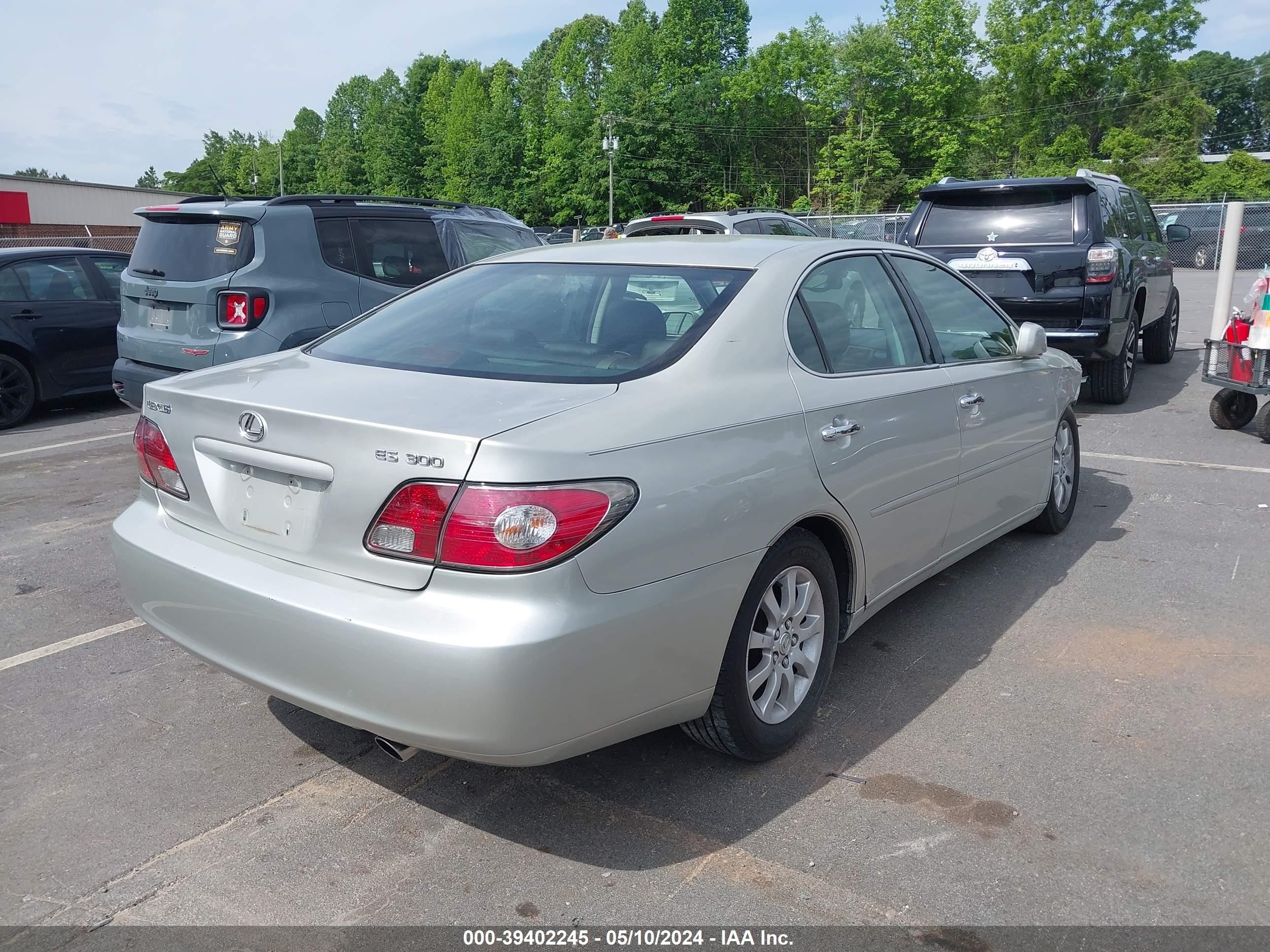 Photo 3 VIN: JTHBF30G425028054 - LEXUS ES 