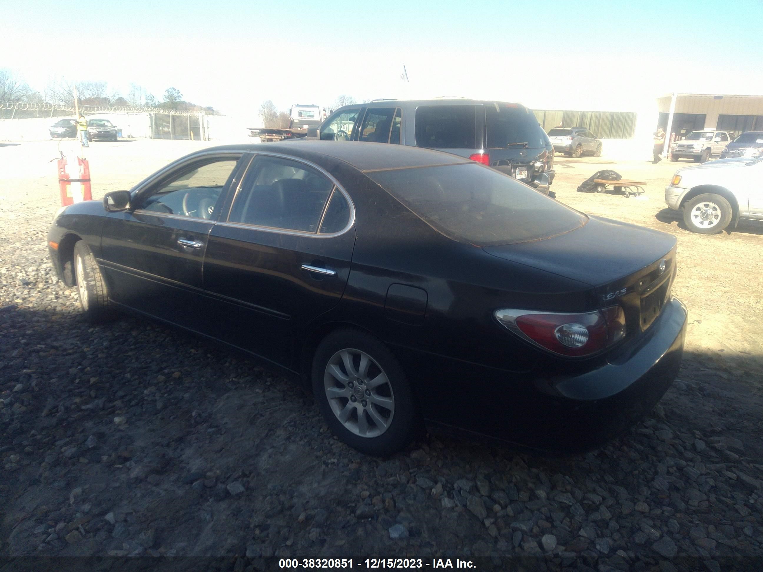 Photo 2 VIN: JTHBF30G430087801 - LEXUS ES 