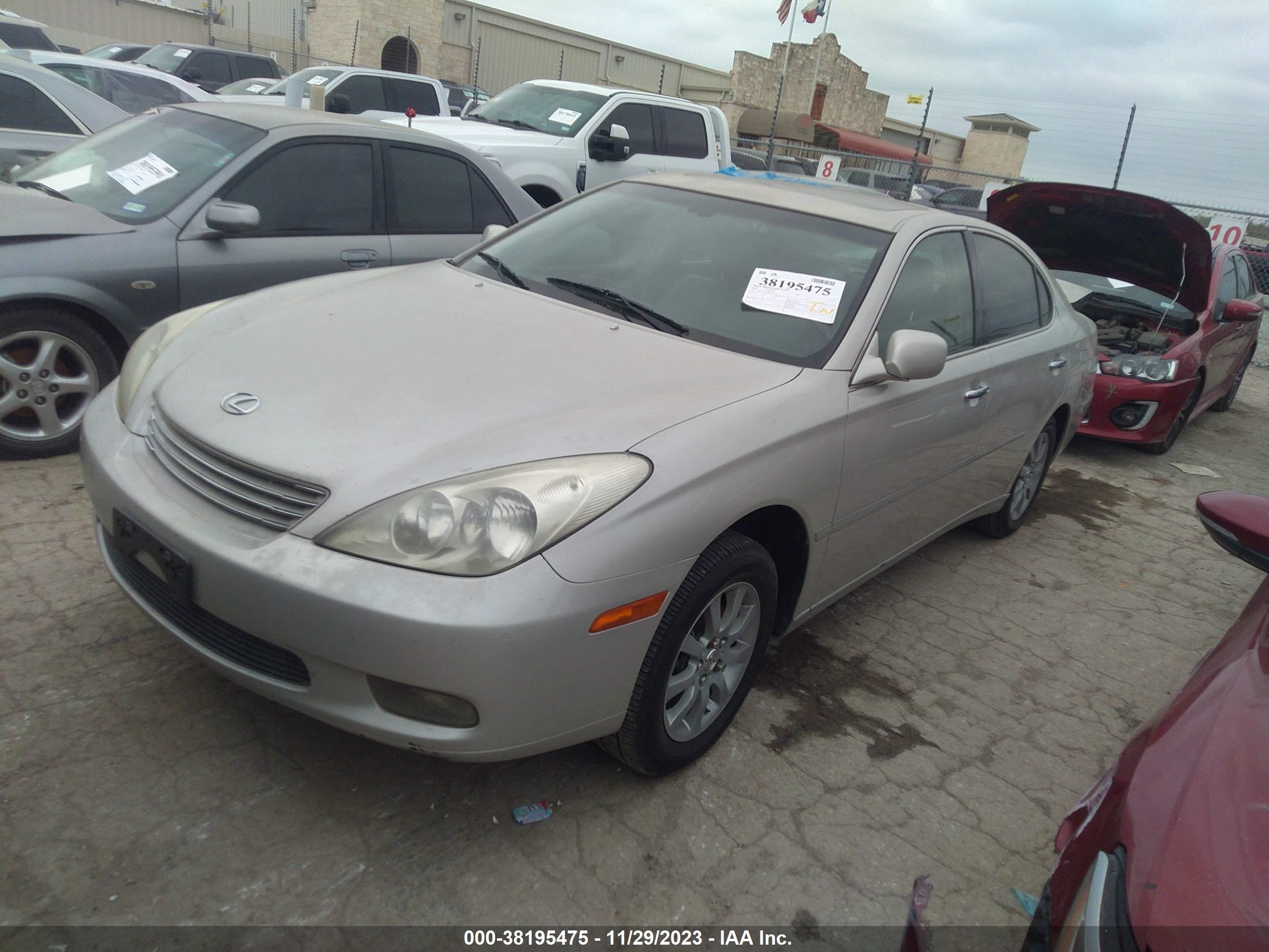 Photo 1 VIN: JTHBF30G520011020 - LEXUS ES300 