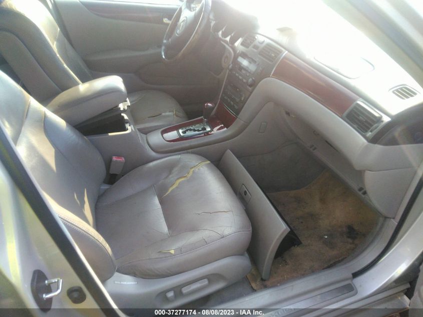 Photo 4 VIN: JTHBF30G520018503 - LEXUS ES 