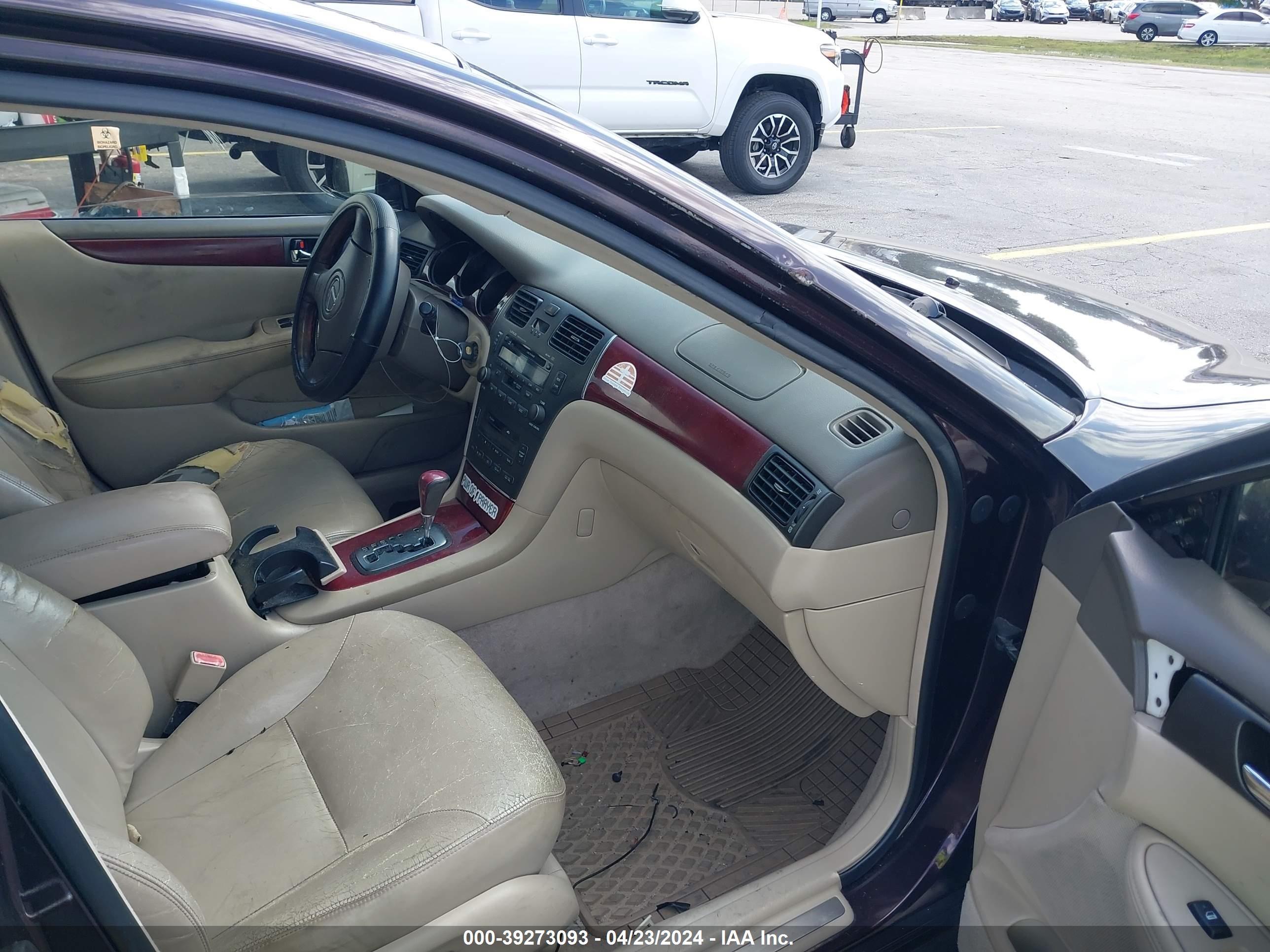 Photo 4 VIN: JTHBF30G520071931 - LEXUS ES 