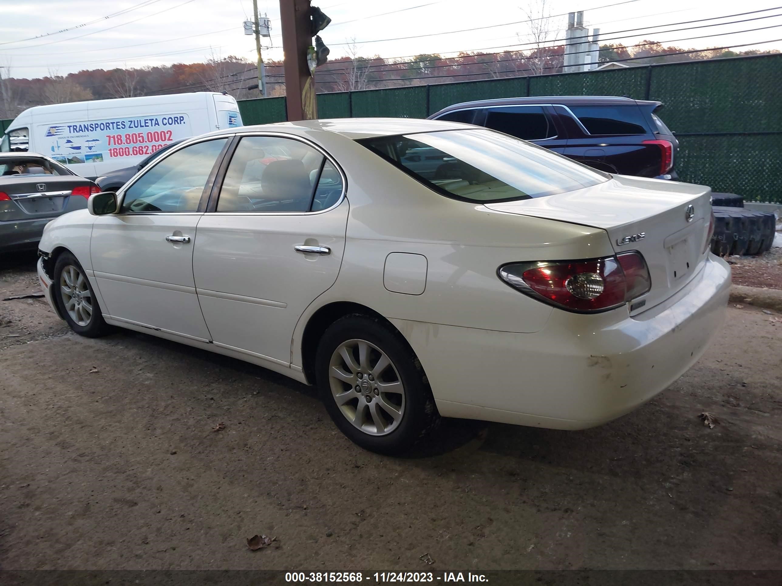 Photo 2 VIN: JTHBF30G520086767 - LEXUS ES 