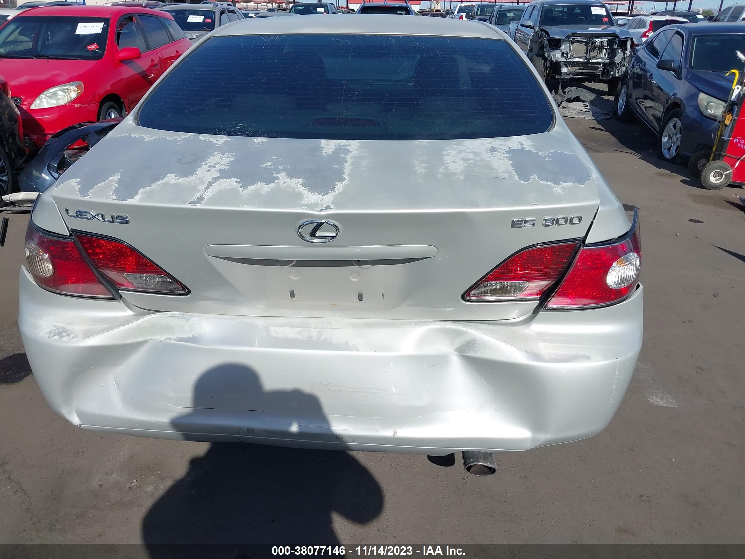 Photo 15 VIN: JTHBF30G620042874 - LEXUS ES 