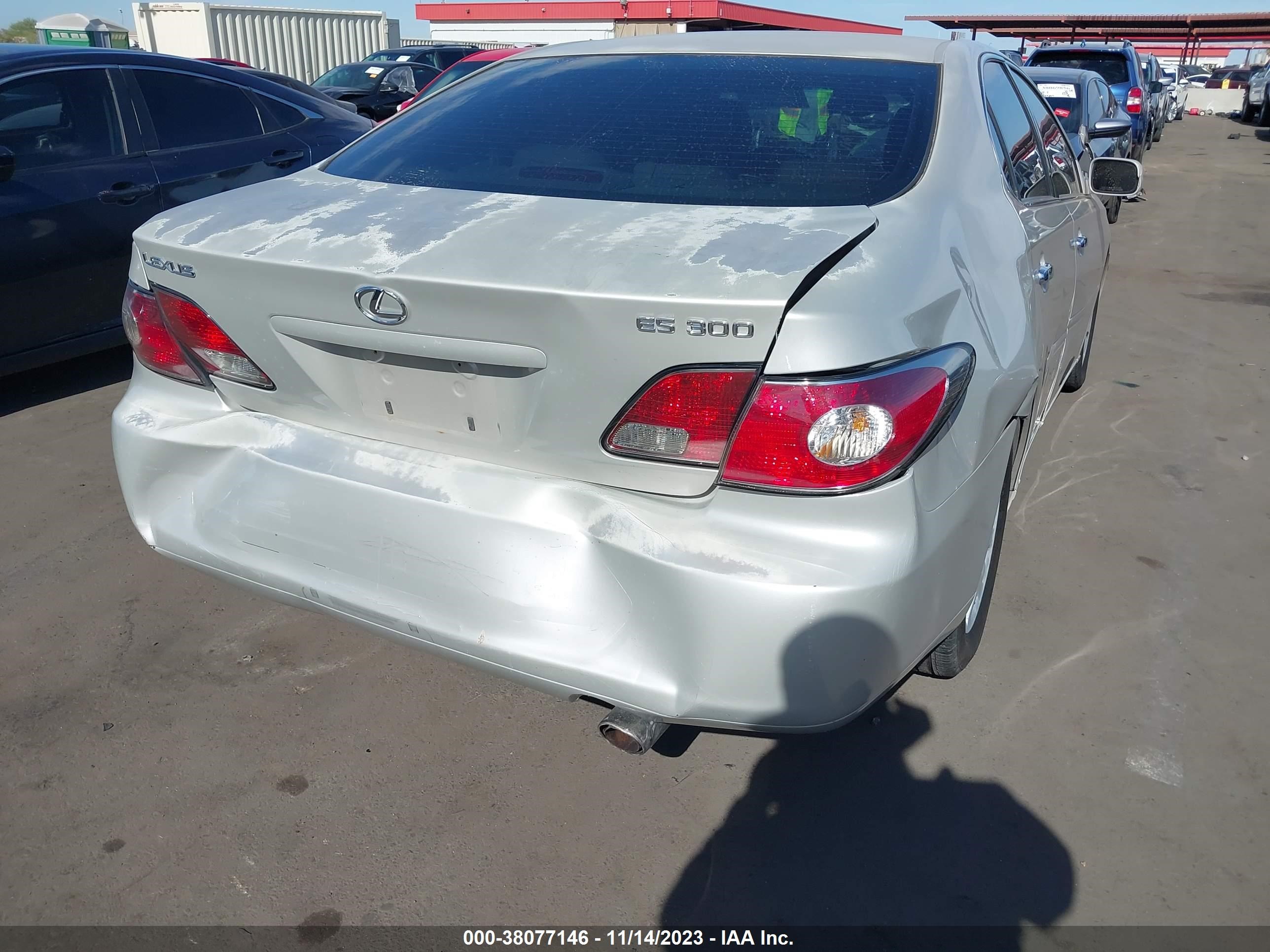 Photo 5 VIN: JTHBF30G620042874 - LEXUS ES 