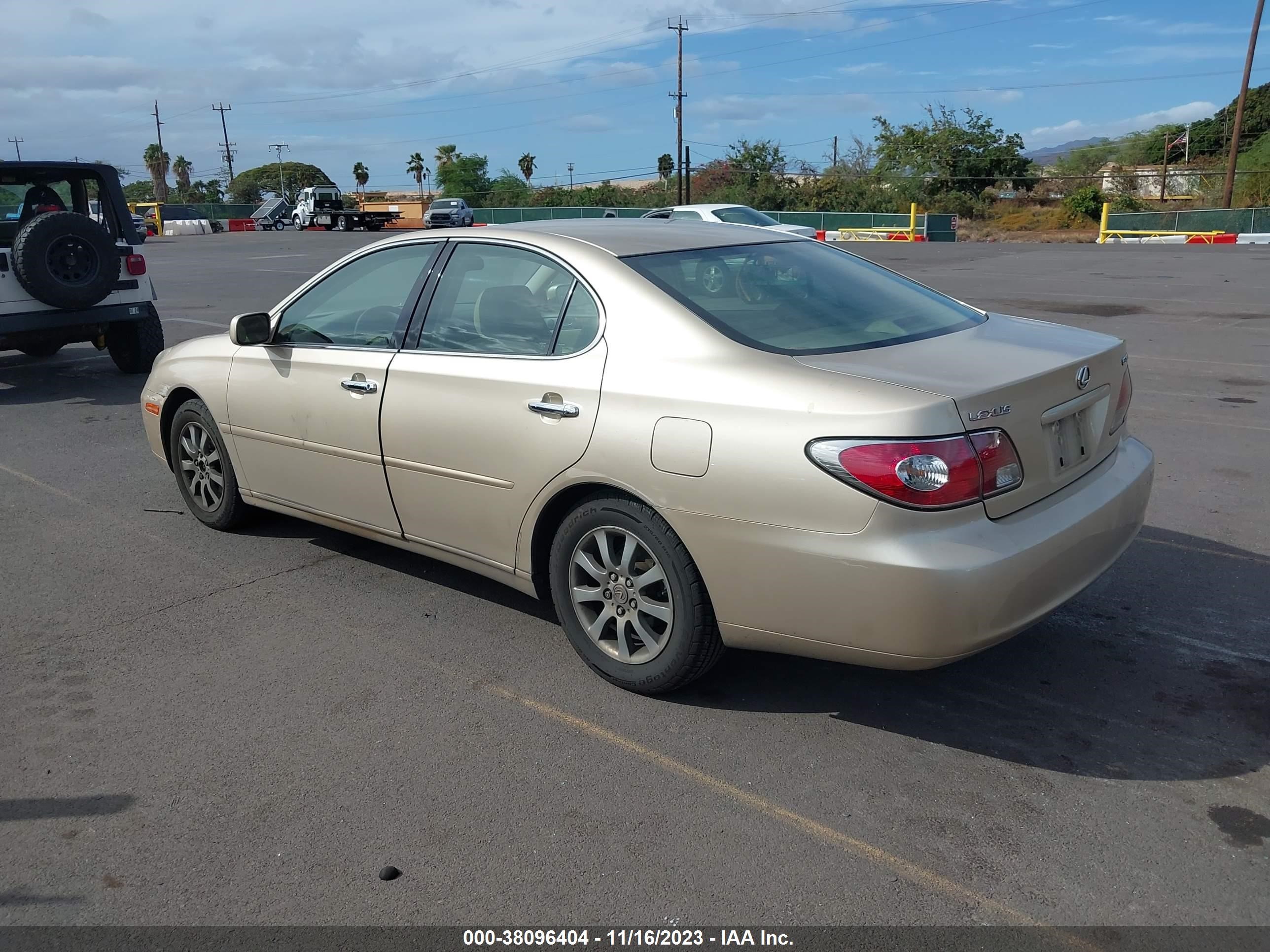 Photo 2 VIN: JTHBF30G620050148 - LEXUS ES 