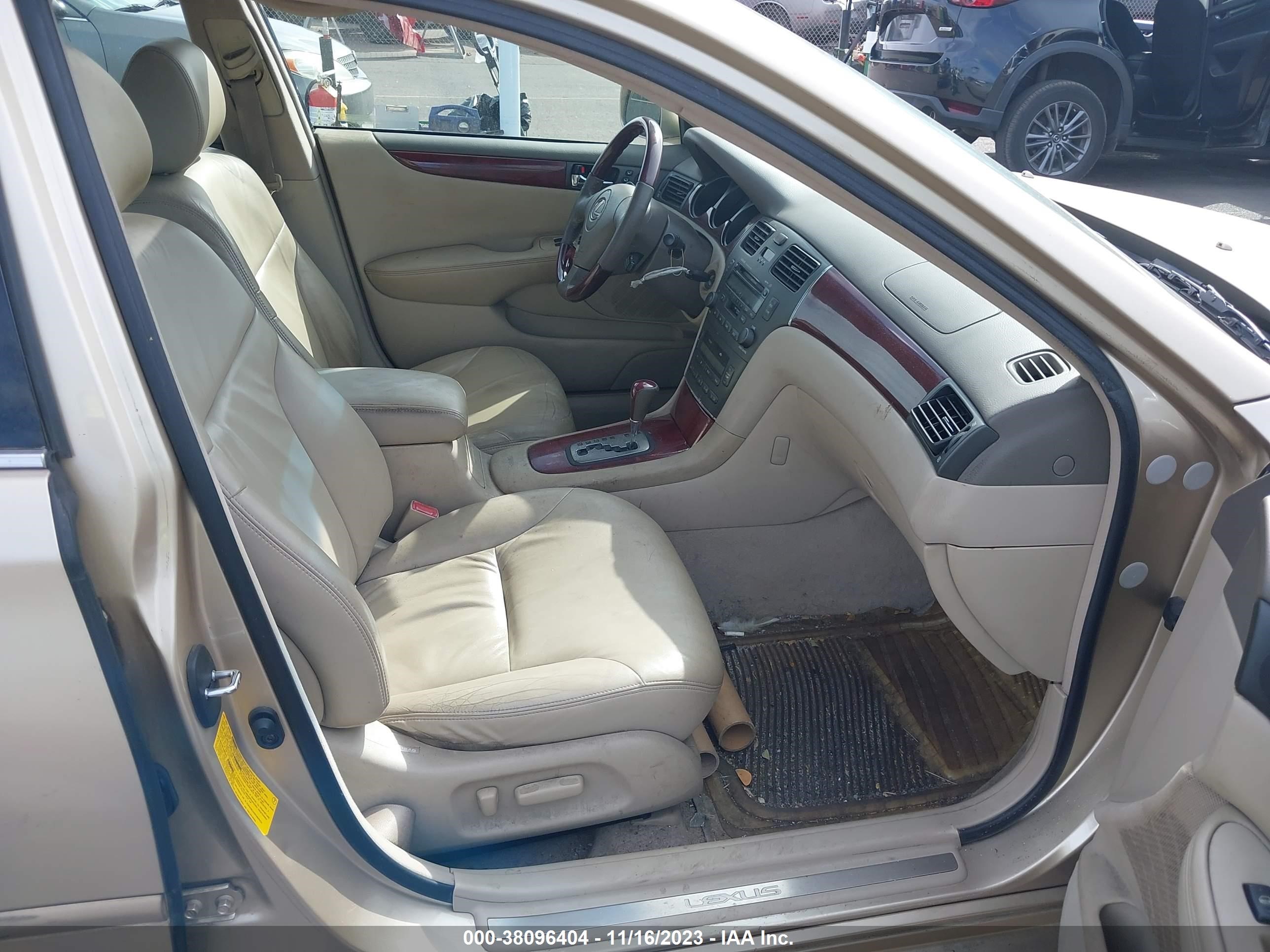 Photo 4 VIN: JTHBF30G620050148 - LEXUS ES 