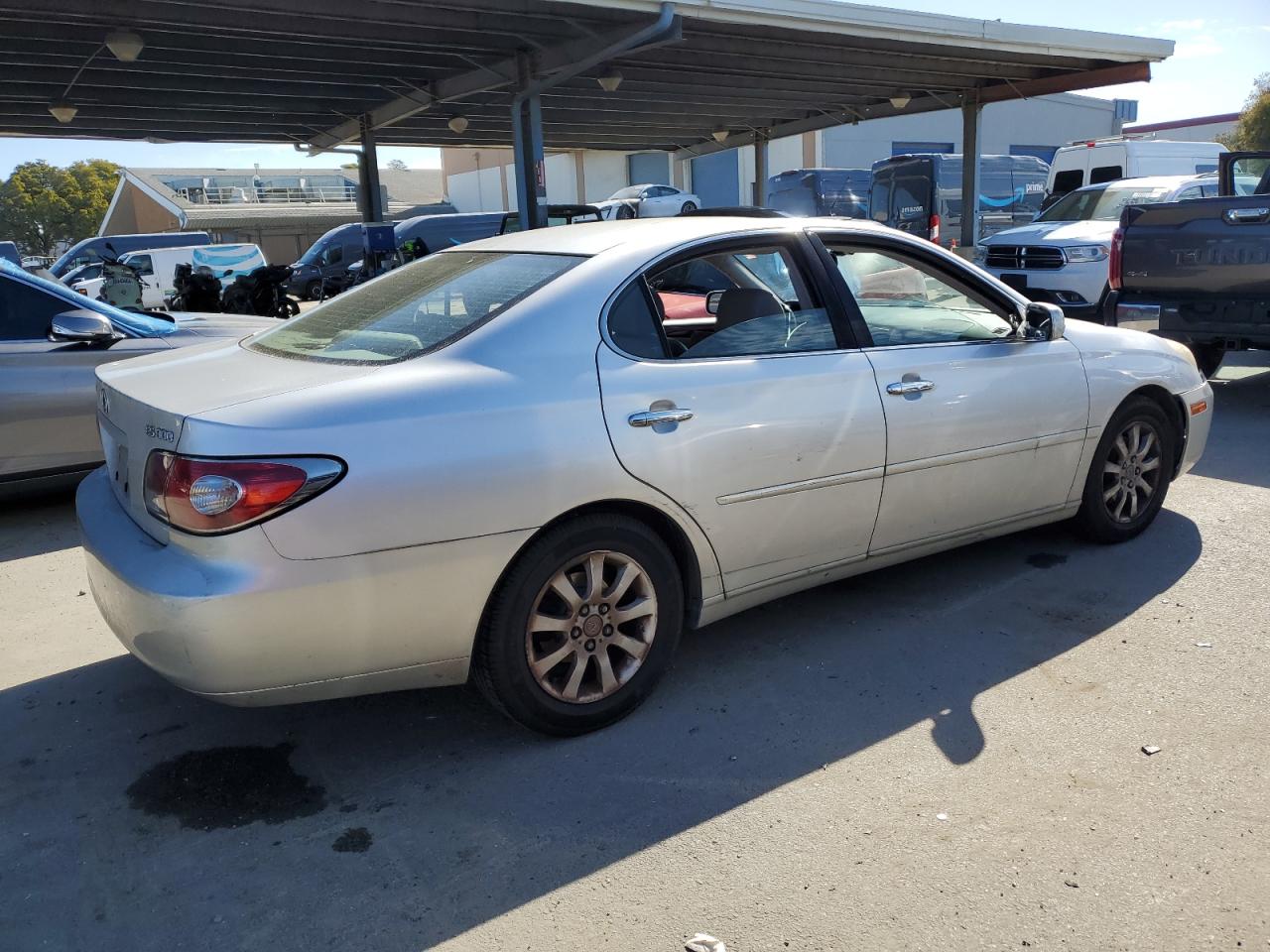 Photo 2 VIN: JTHBF30G630089999 - LEXUS ES 