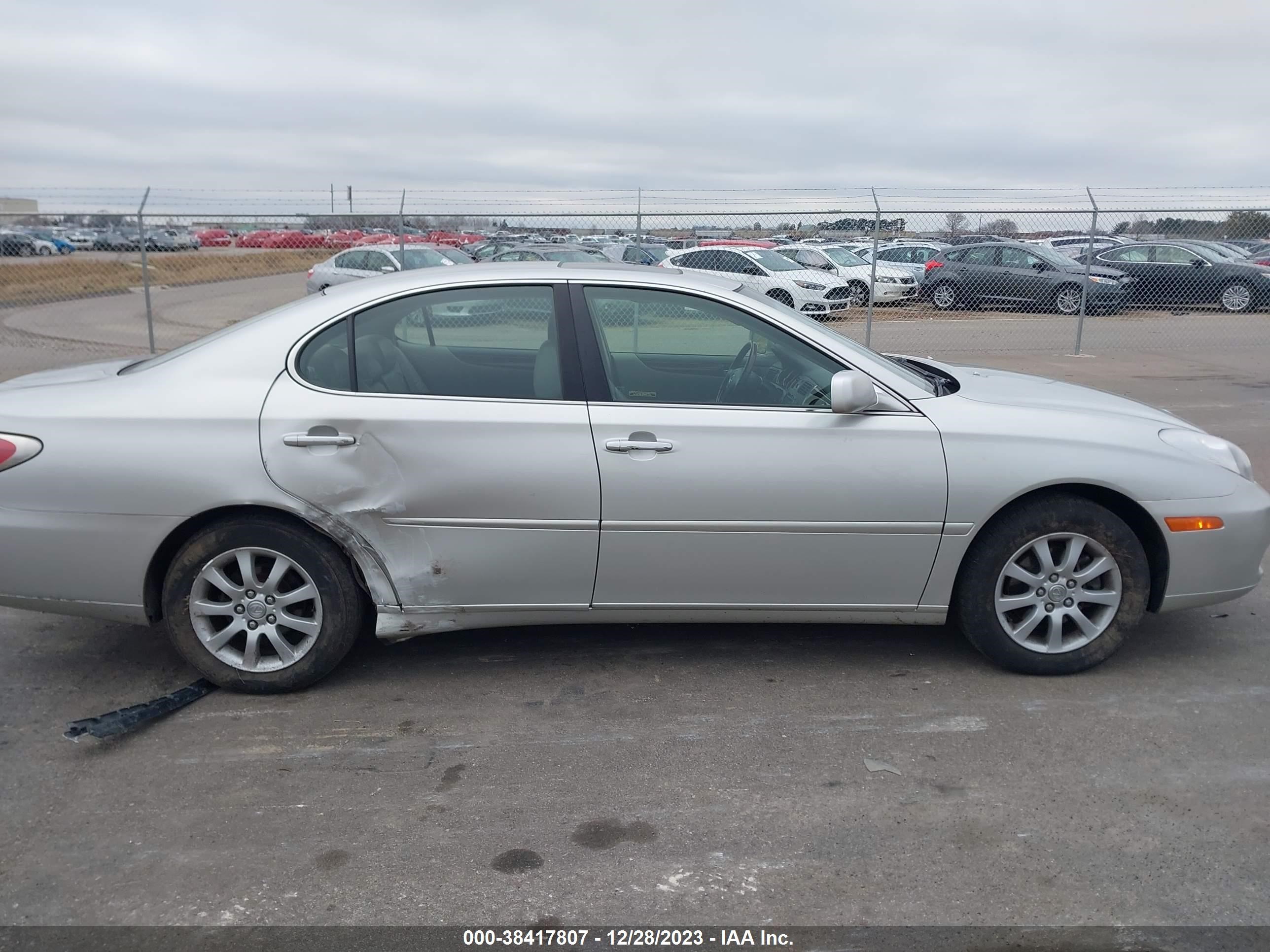 Photo 12 VIN: JTHBF30G630143592 - LEXUS ES 