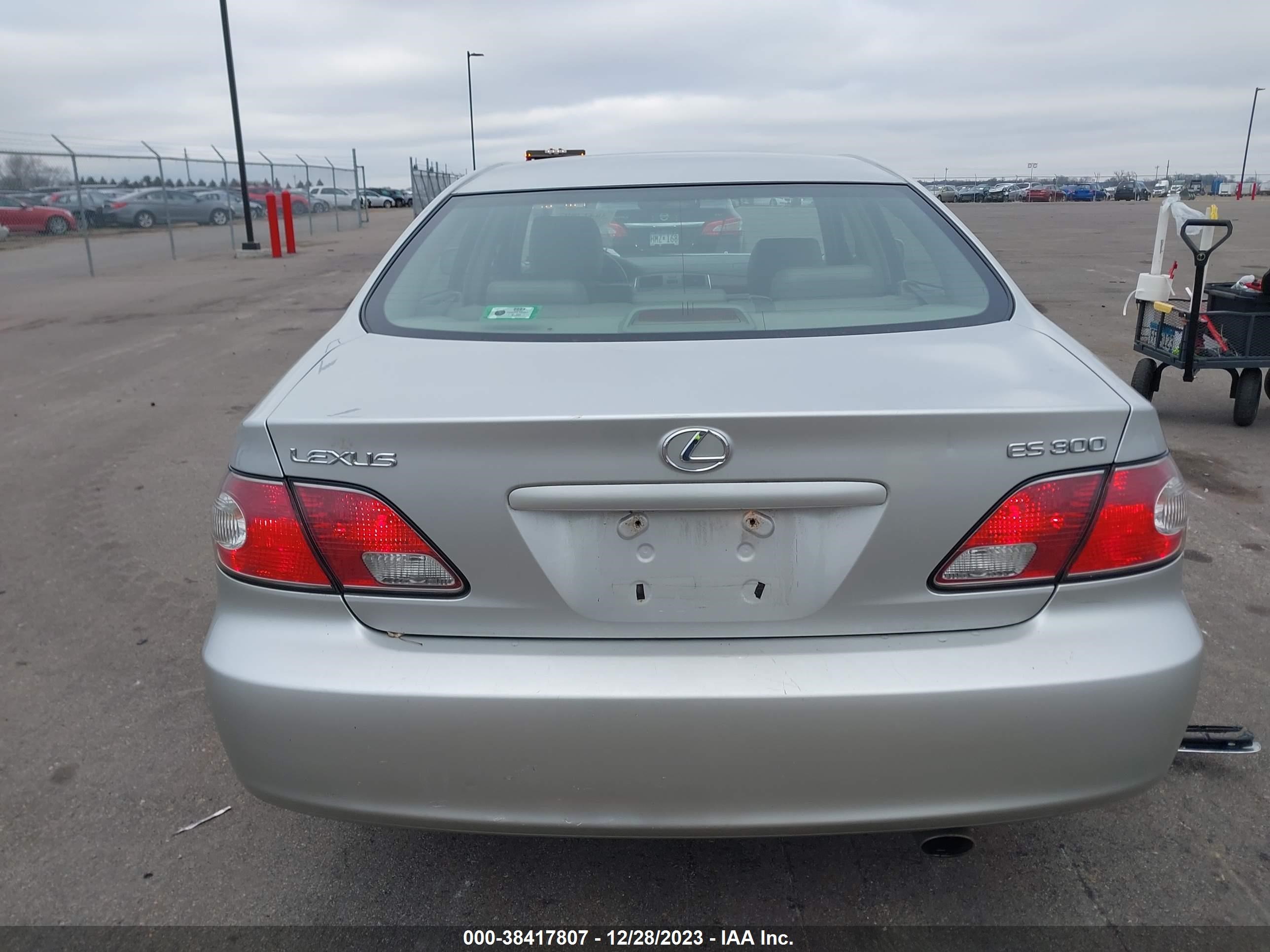 Photo 15 VIN: JTHBF30G630143592 - LEXUS ES 