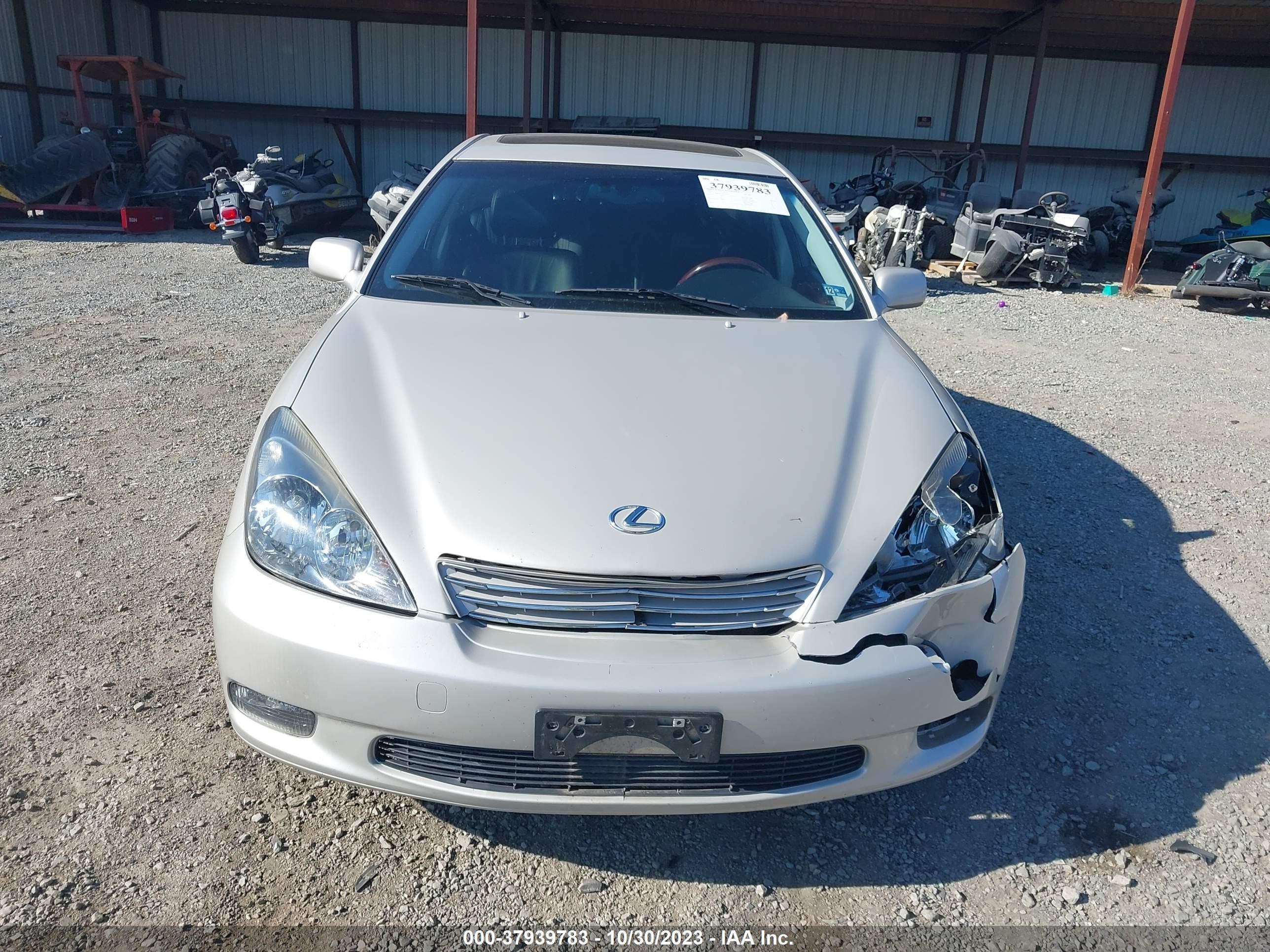 Photo 11 VIN: JTHBF30G720033231 - LEXUS ES 