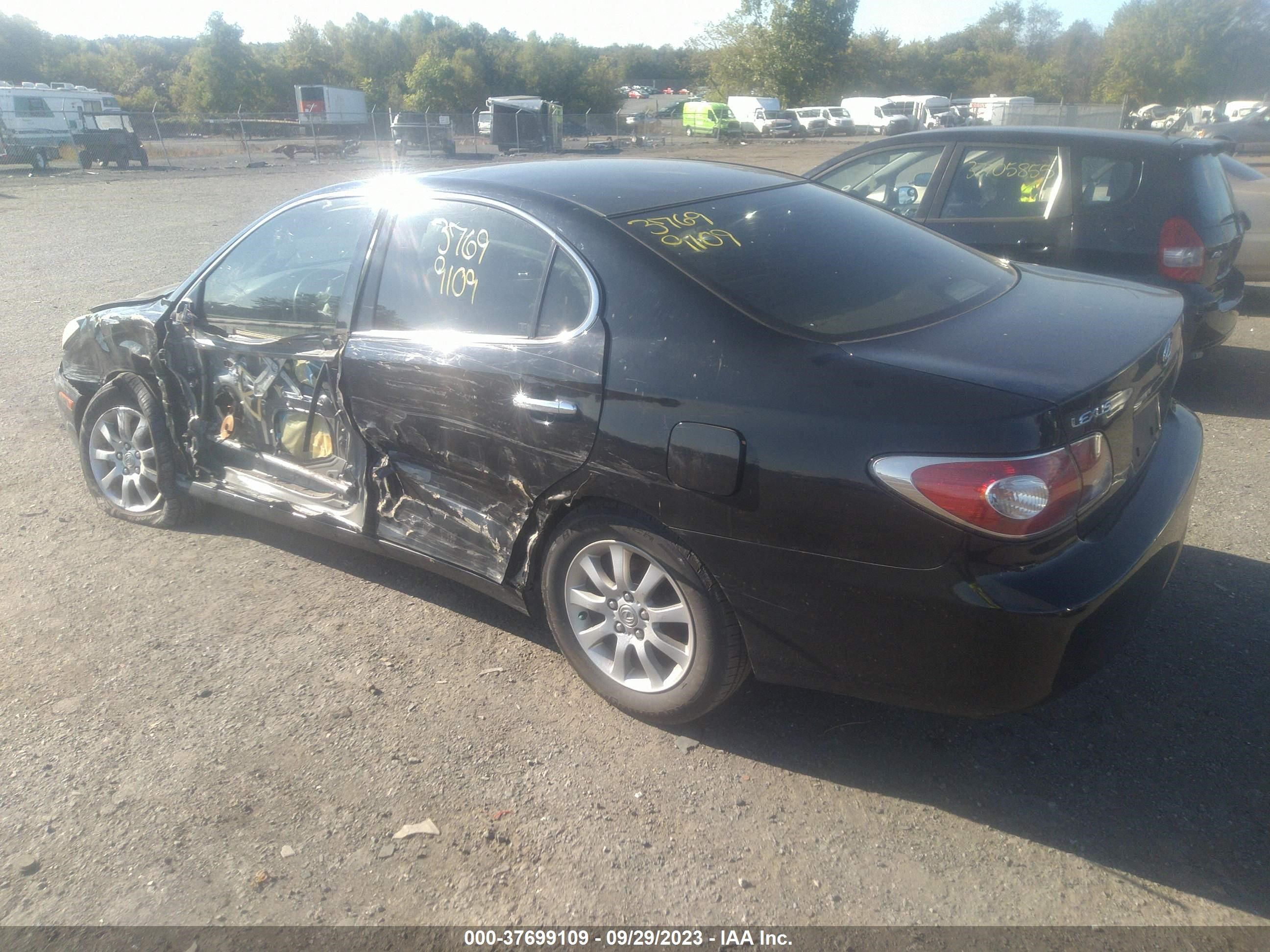 Photo 2 VIN: JTHBF30G720046190 - LEXUS ES 