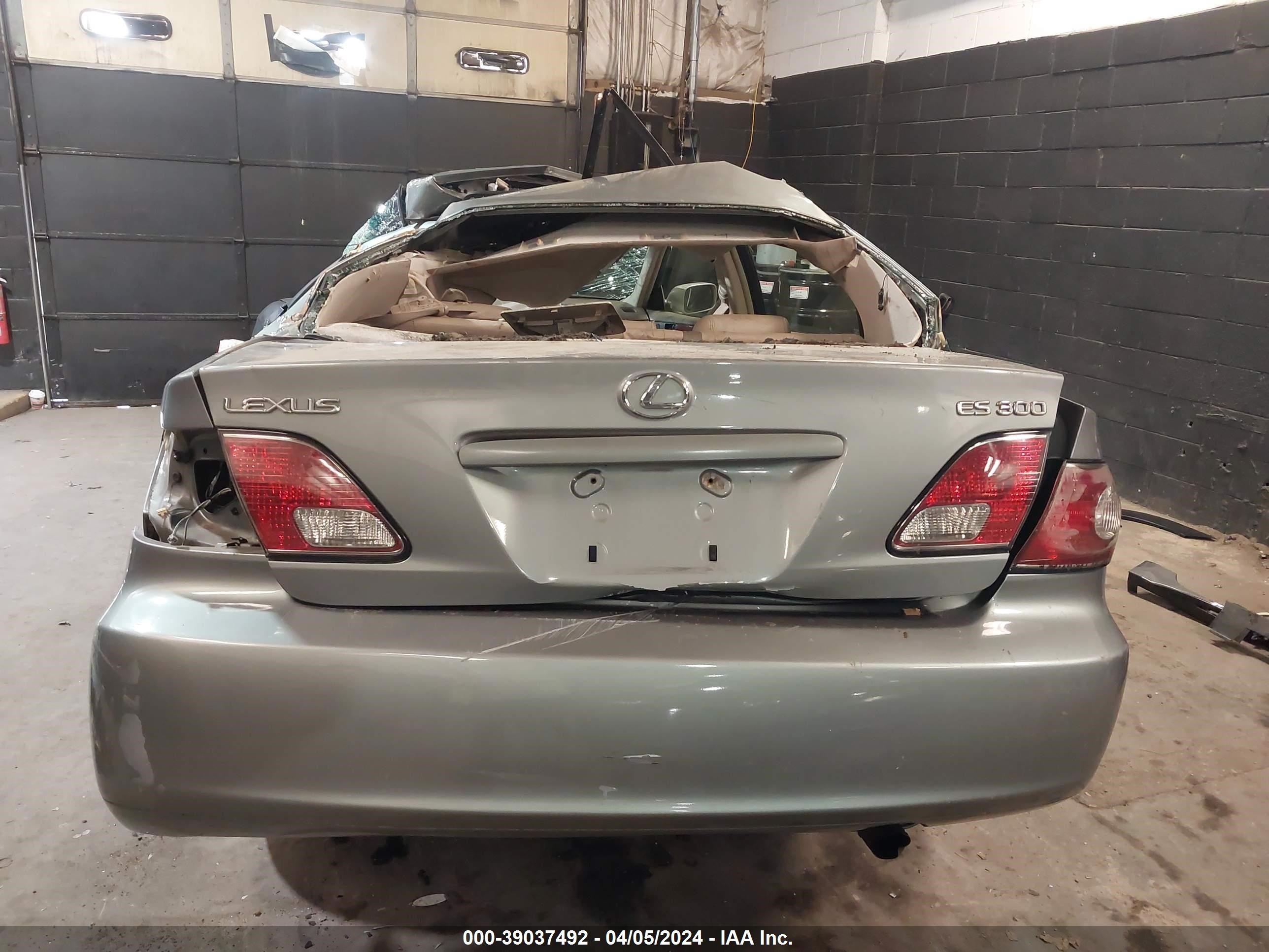 Photo 16 VIN: JTHBF30G736004570 - LEXUS ES 