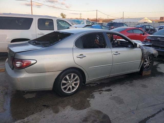 Photo 2 VIN: JTHBF30G820044240 - LEXUS ES300 