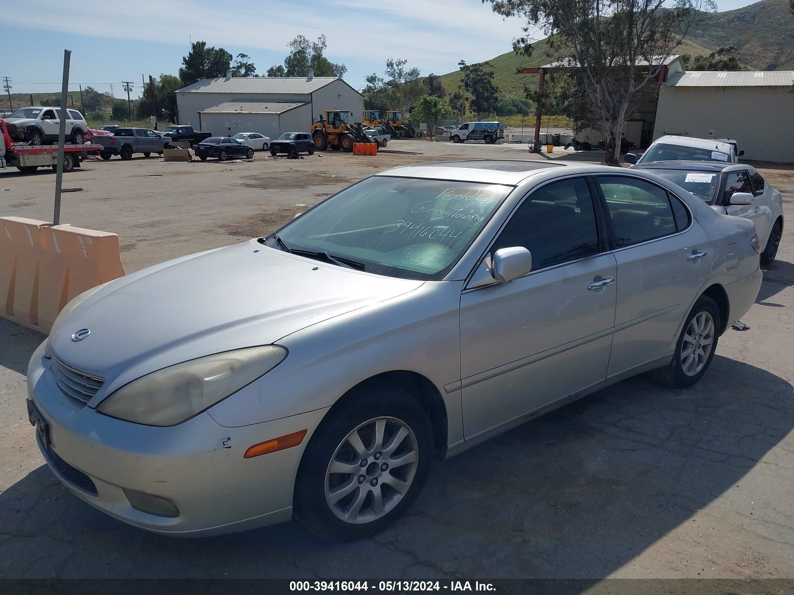 Photo 1 VIN: JTHBF30G820057361 - LEXUS ES 