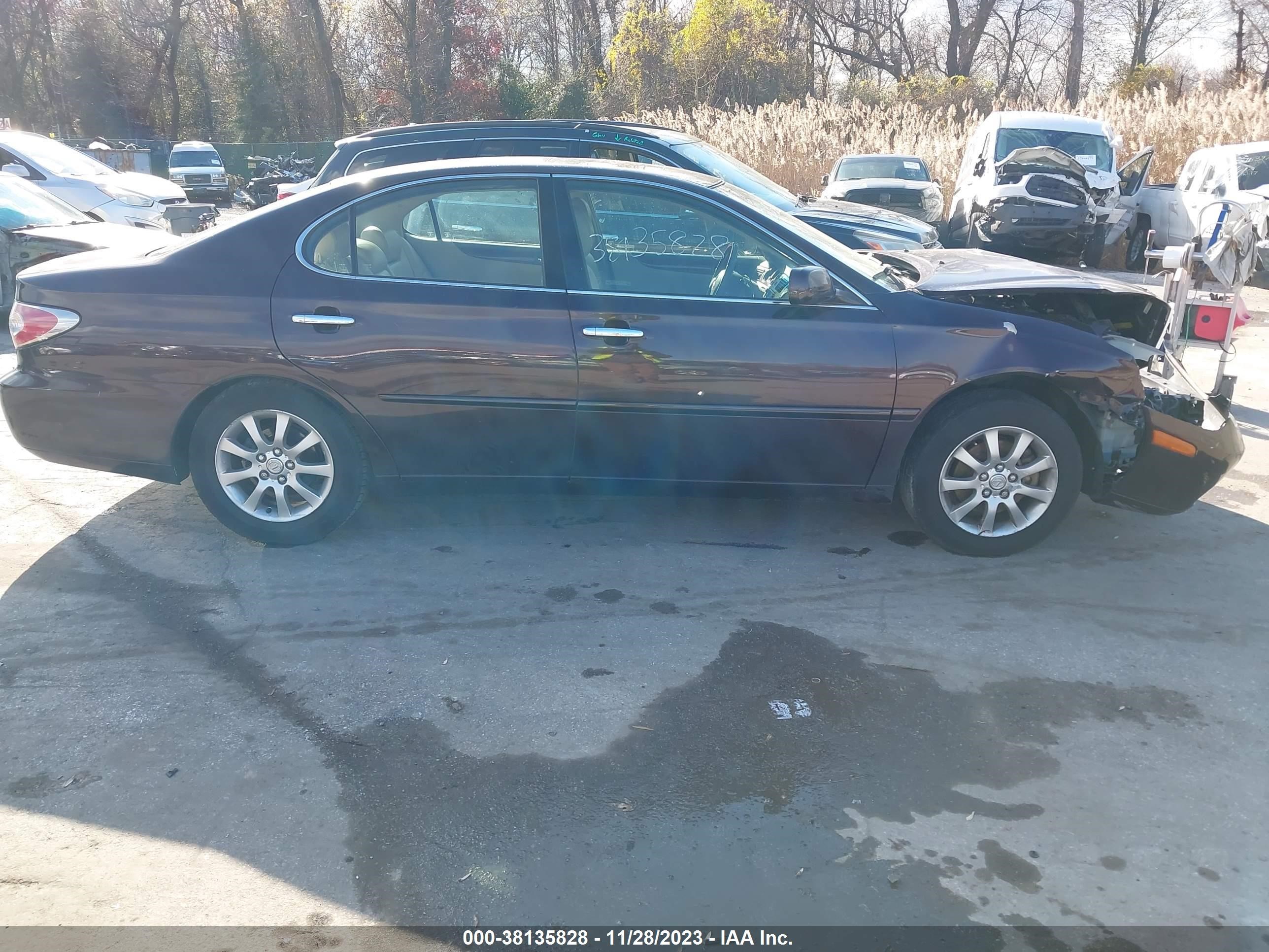 Photo 13 VIN: JTHBF30G830127362 - LEXUS ES 