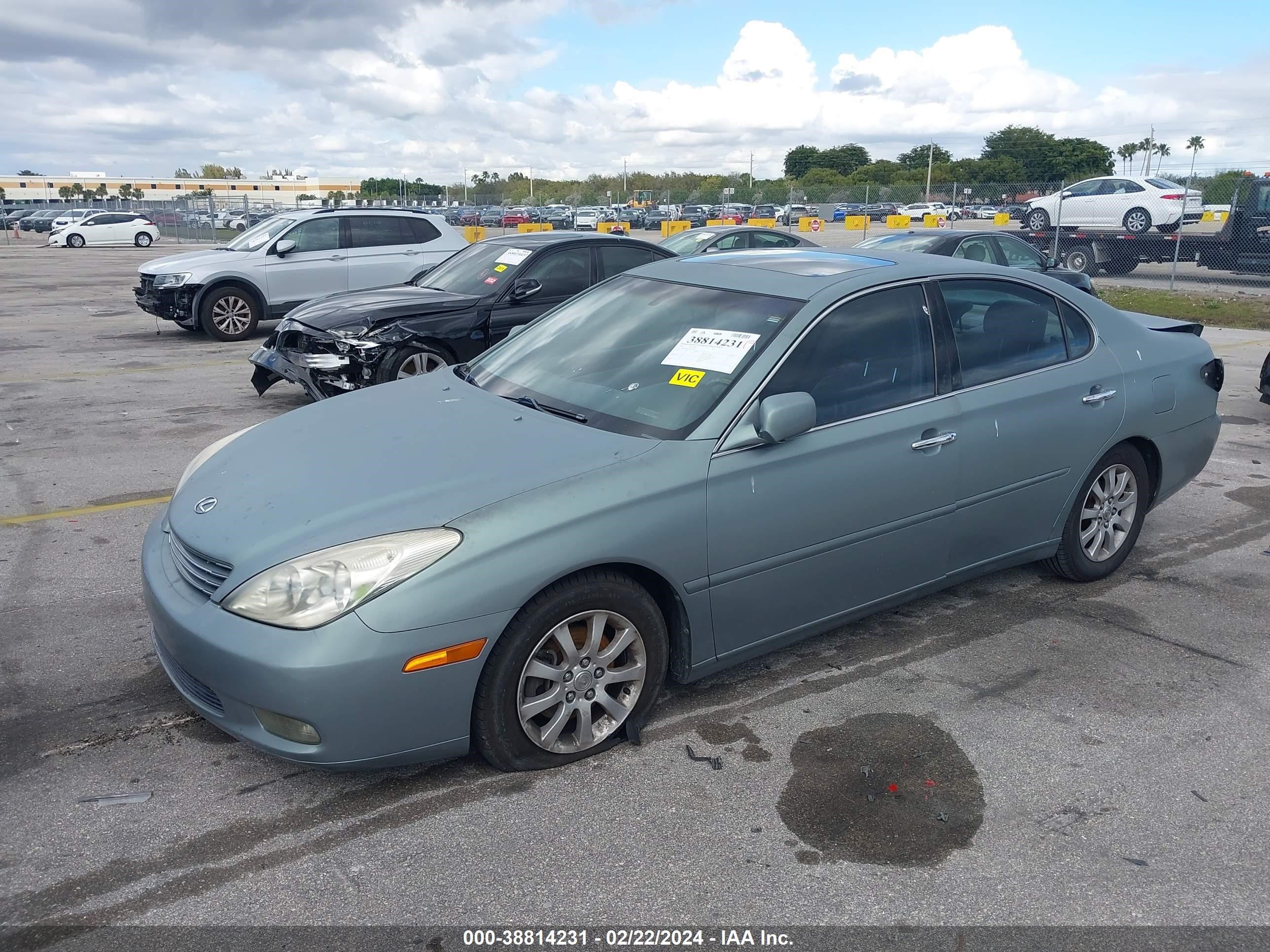 Photo 1 VIN: JTHBF30G920054498 - LEXUS ES 